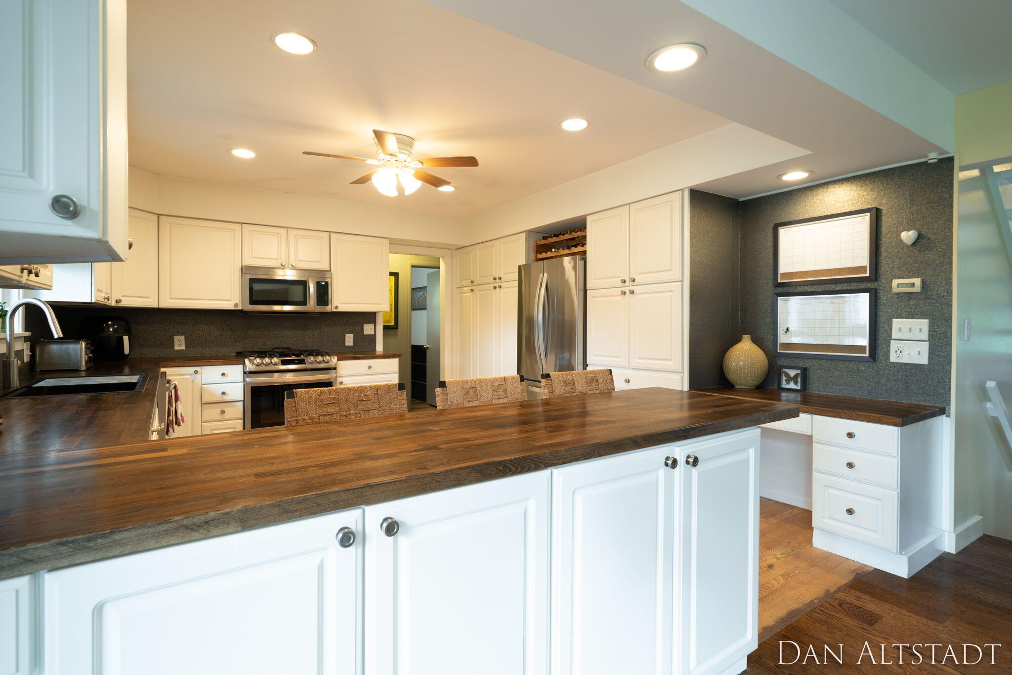 211 Greenbrier Drive SE