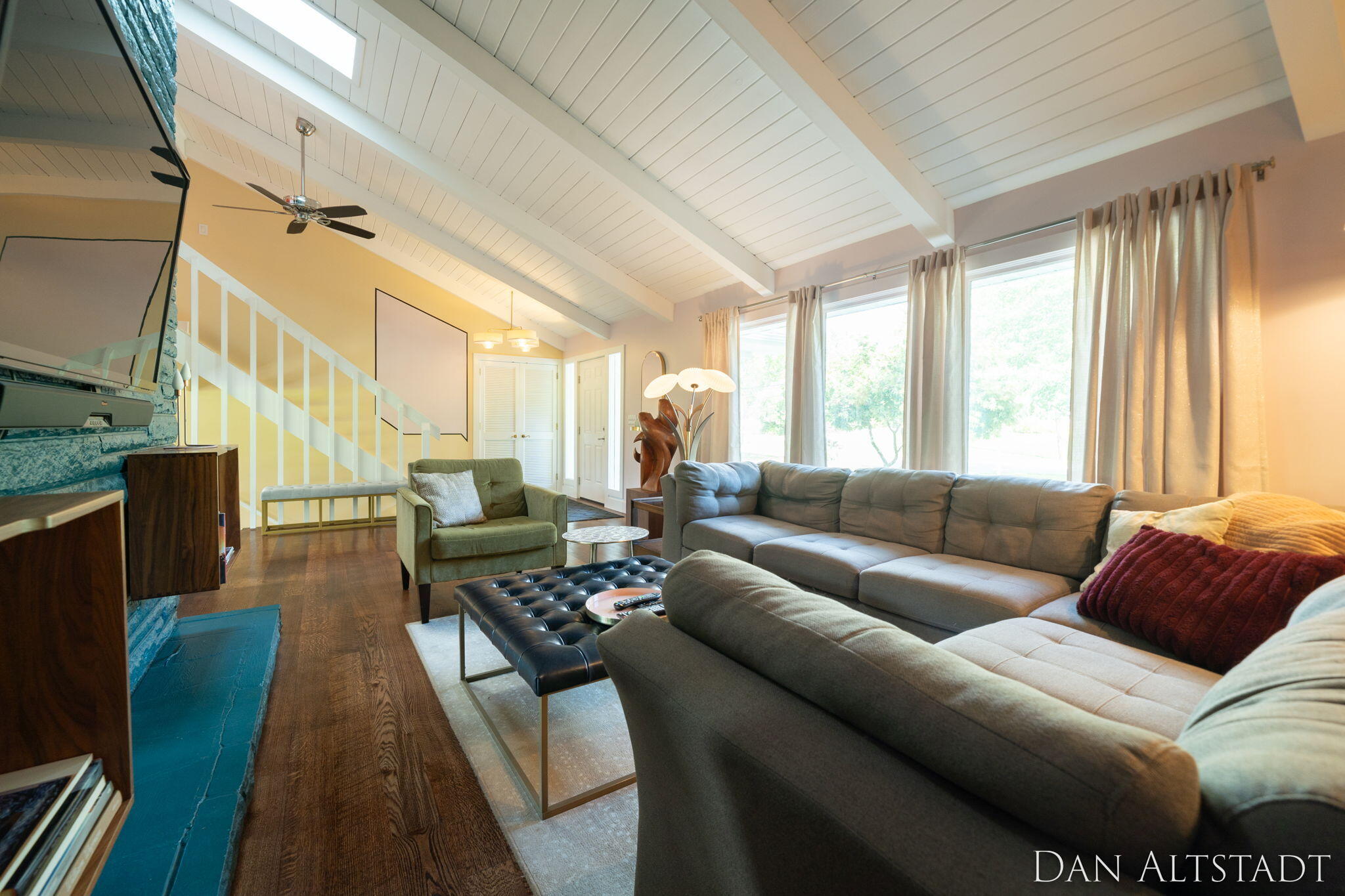 211 Greenbrier Drive SE