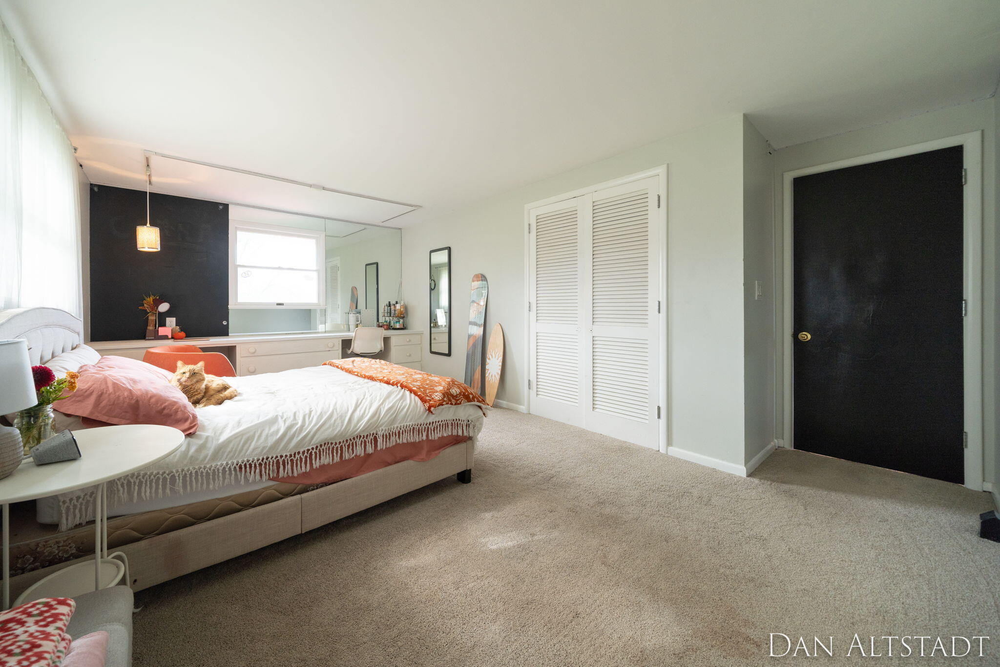 211 Greenbrier Drive SE