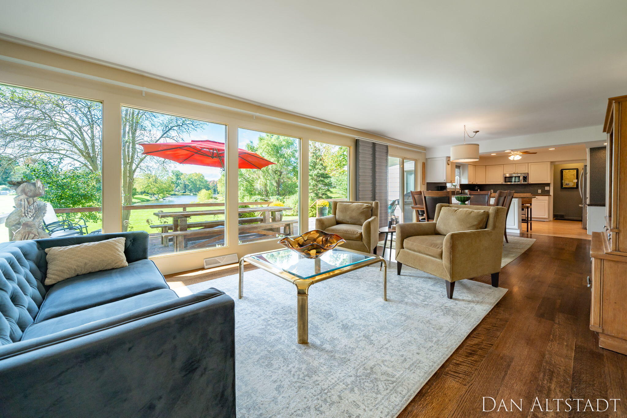 211 Greenbrier Drive SE