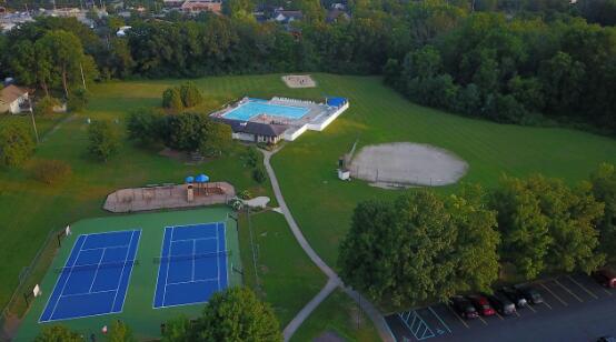 211 Greenbrier Drive SE