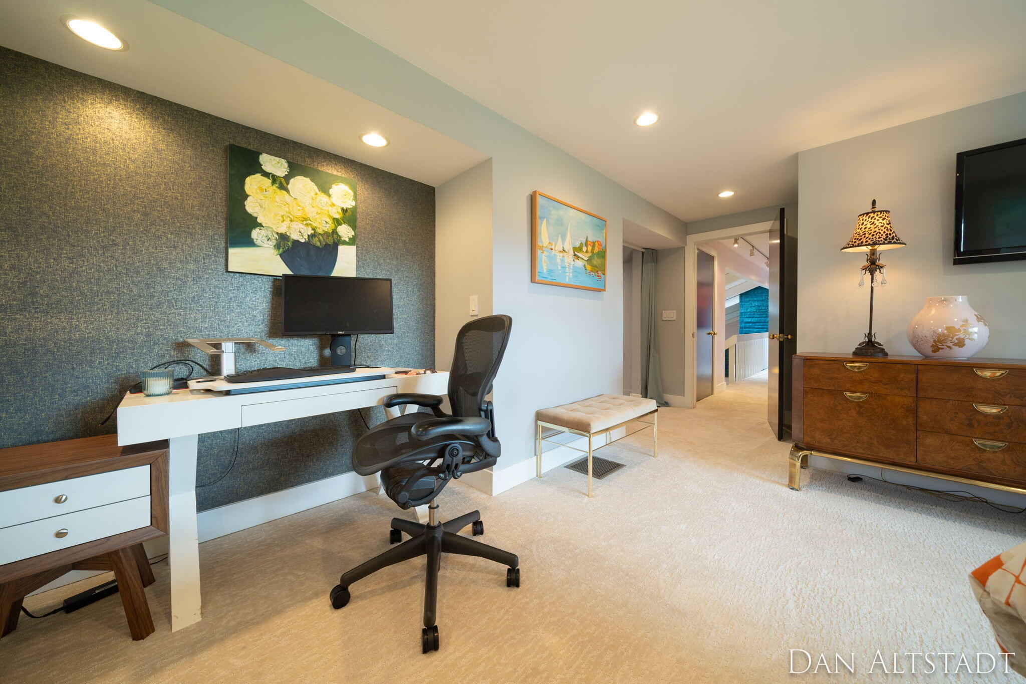211 Greenbrier Drive SE