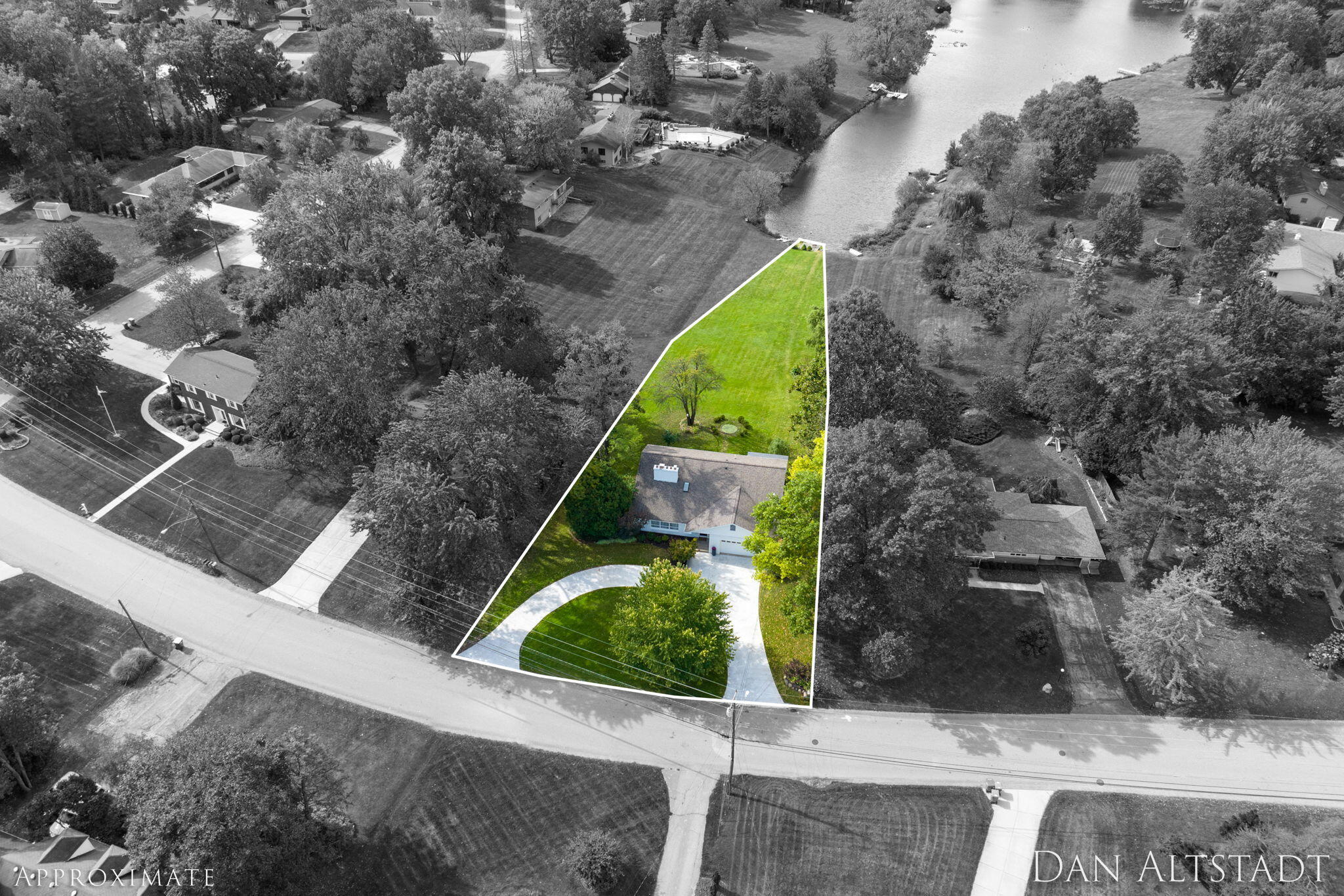 211 Greenbrier Drive SE