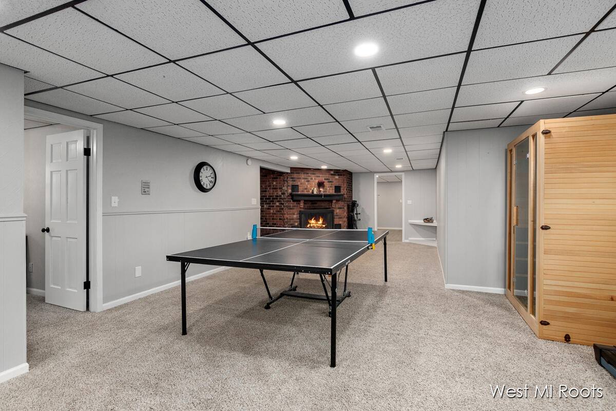 3242 Paris Park Drive SE