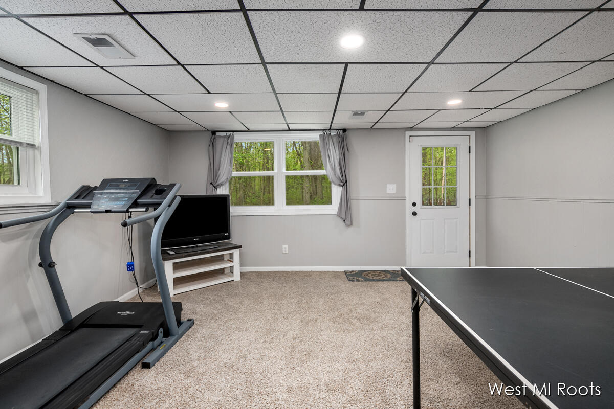 3242 Paris Park Drive SE