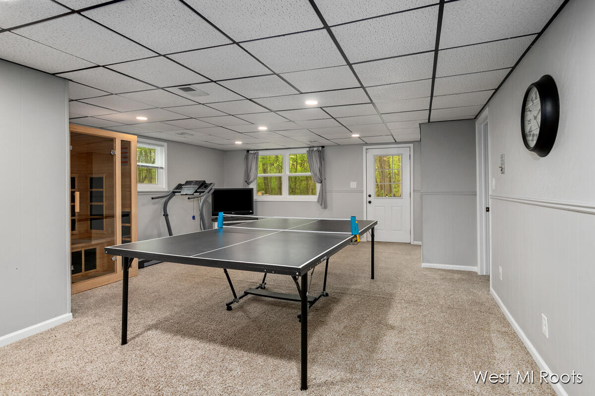 3242 Paris Park Drive SE