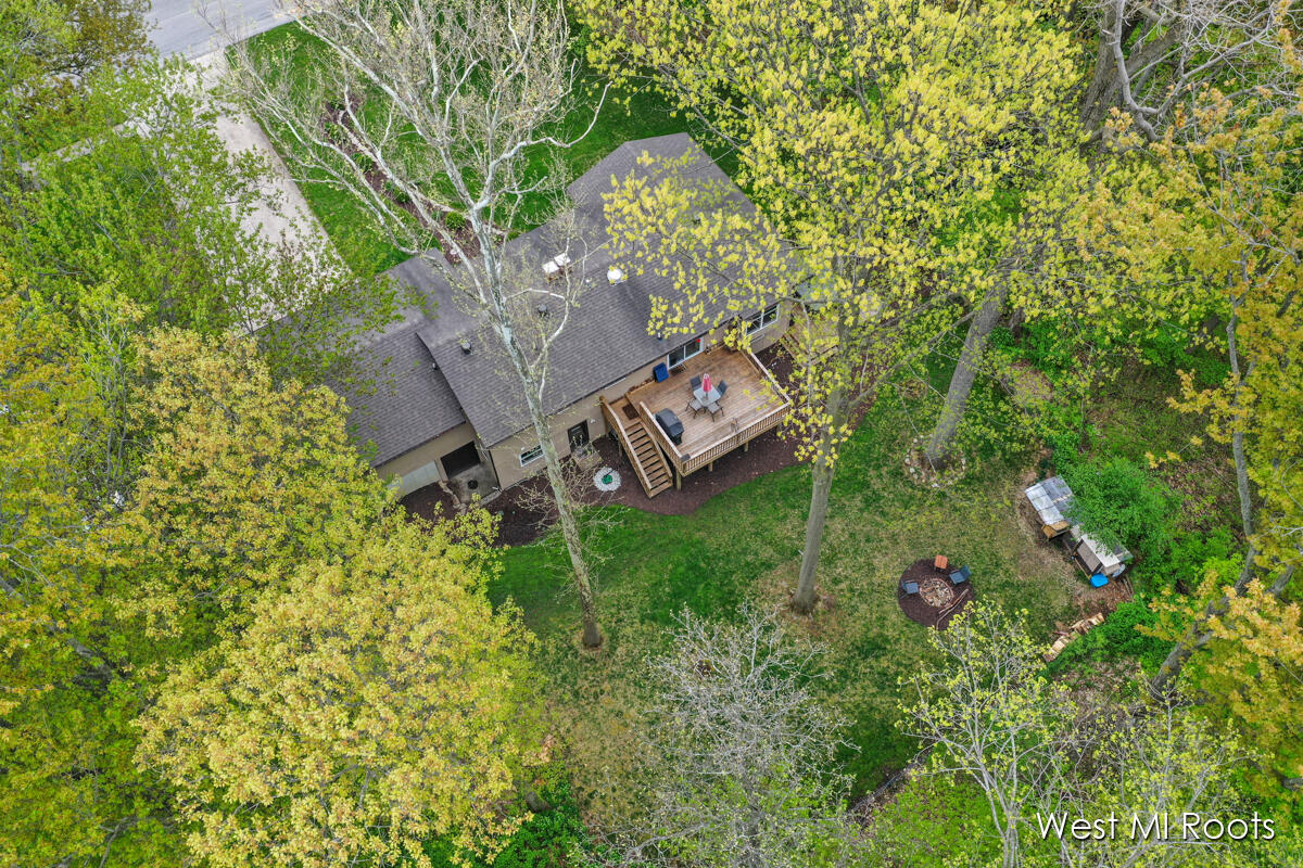 3242 Paris Park Drive SE