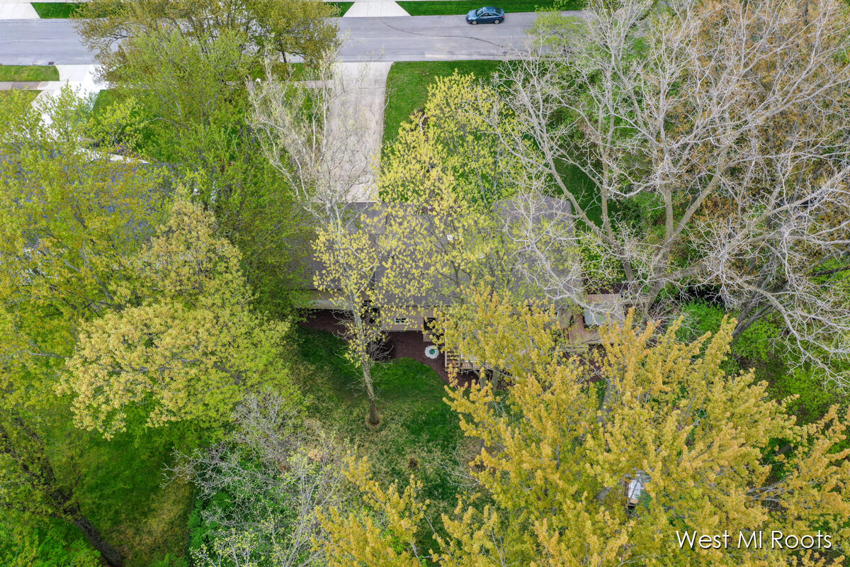 3242 Paris Park Drive SE