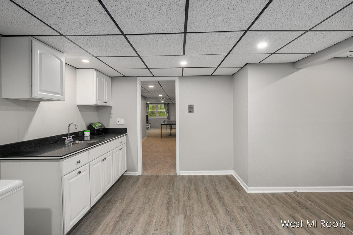 3242 Paris Park Drive SE