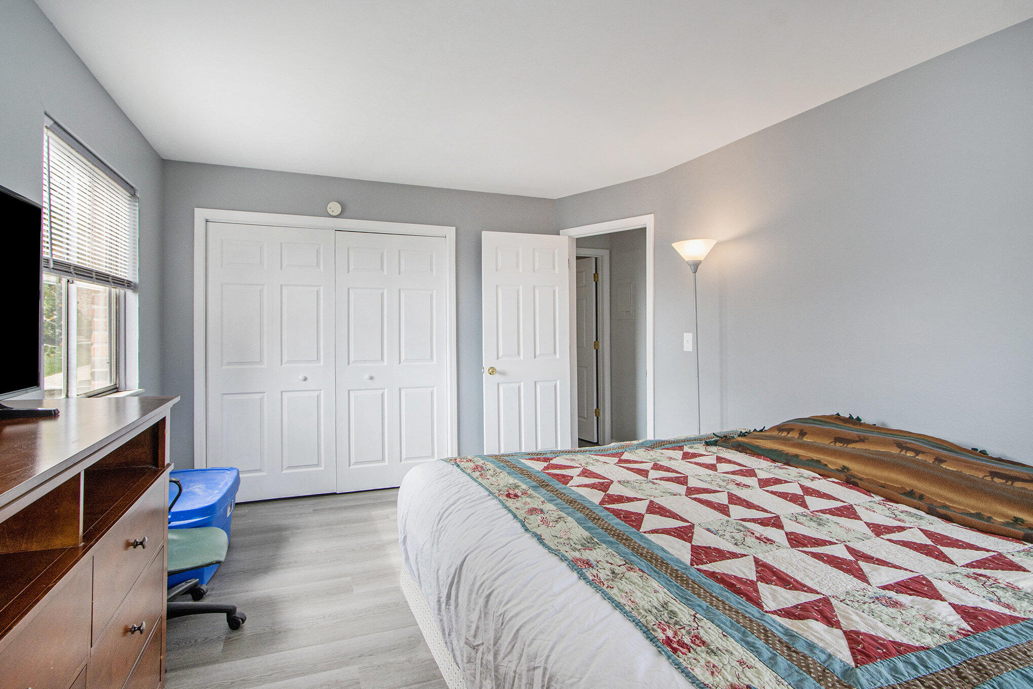 742 W Kilgore Road, 201