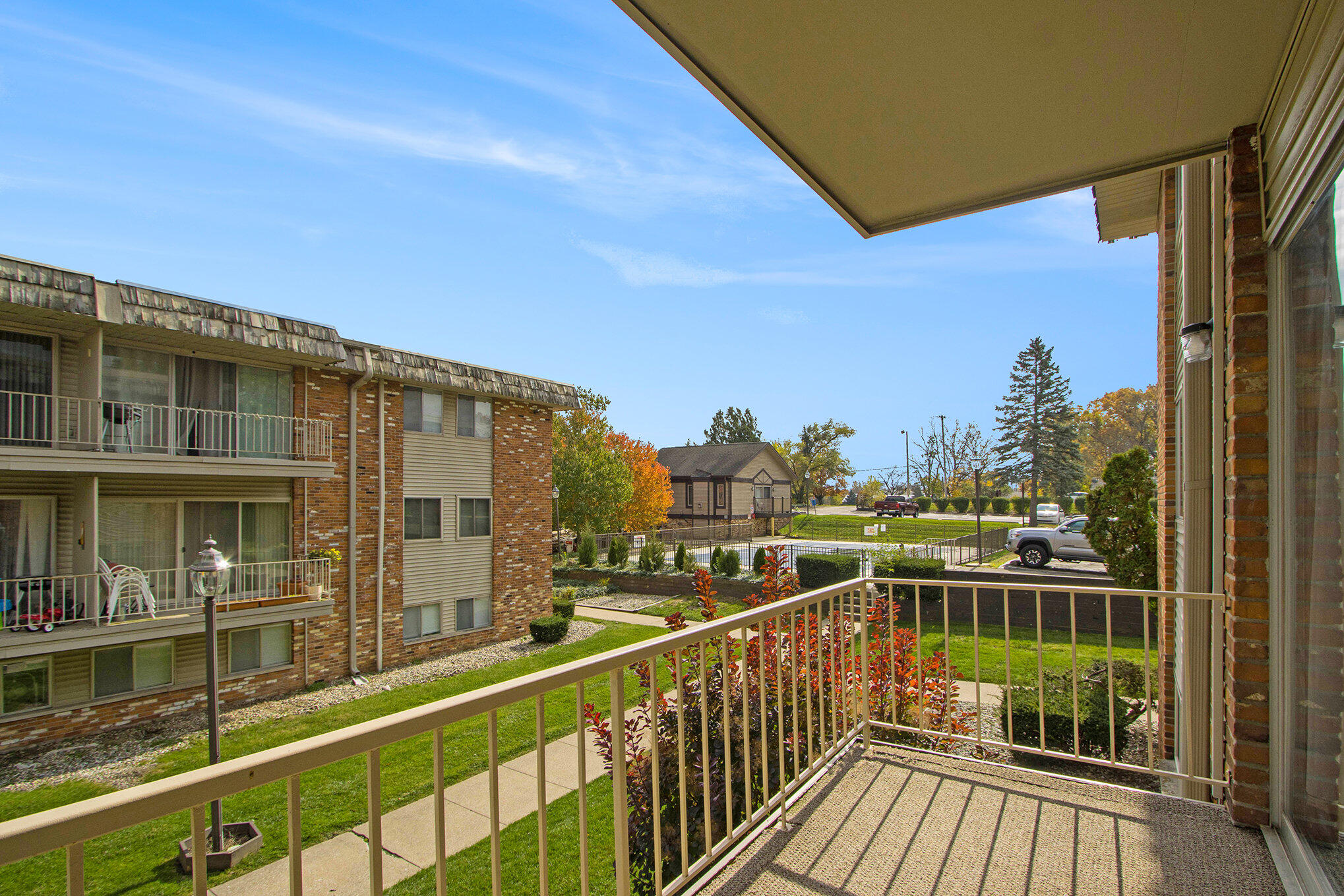 742 W Kilgore Road, 201