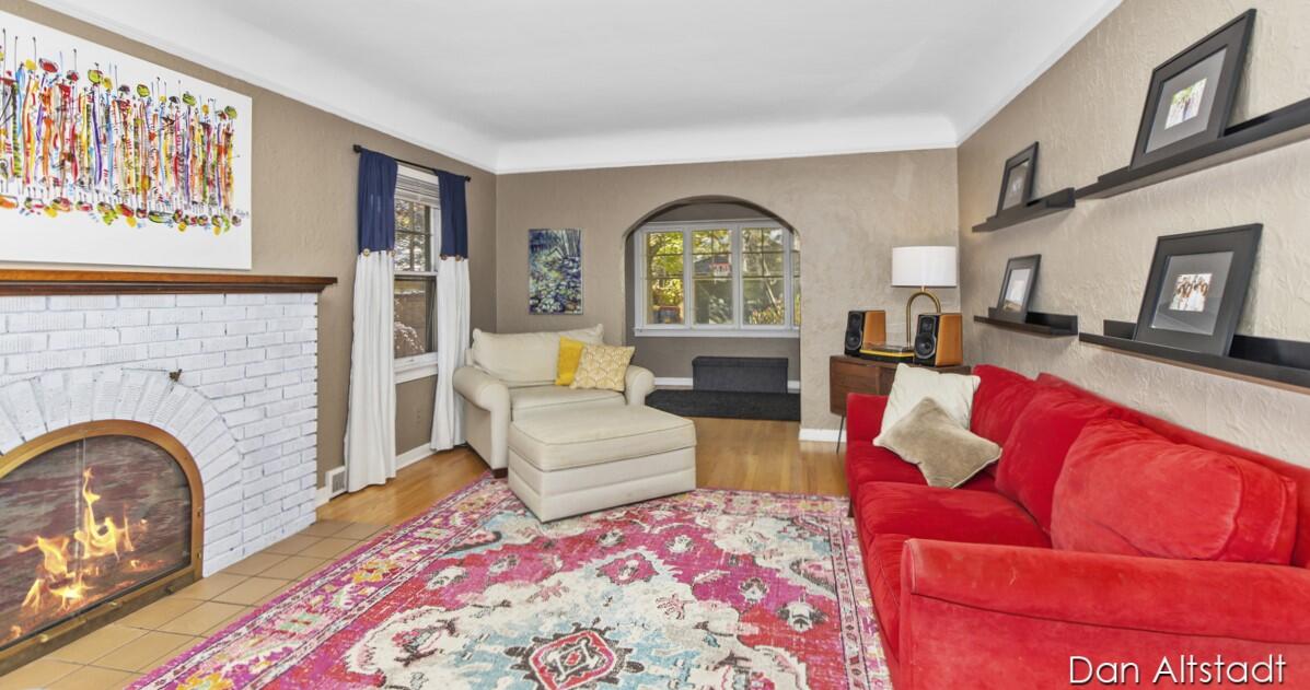 1031 Iroquois Drive SE