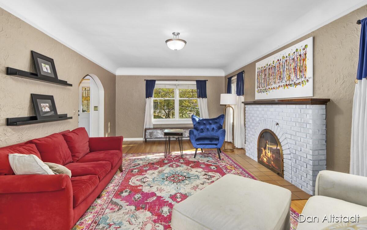 1031 Iroquois Drive SE