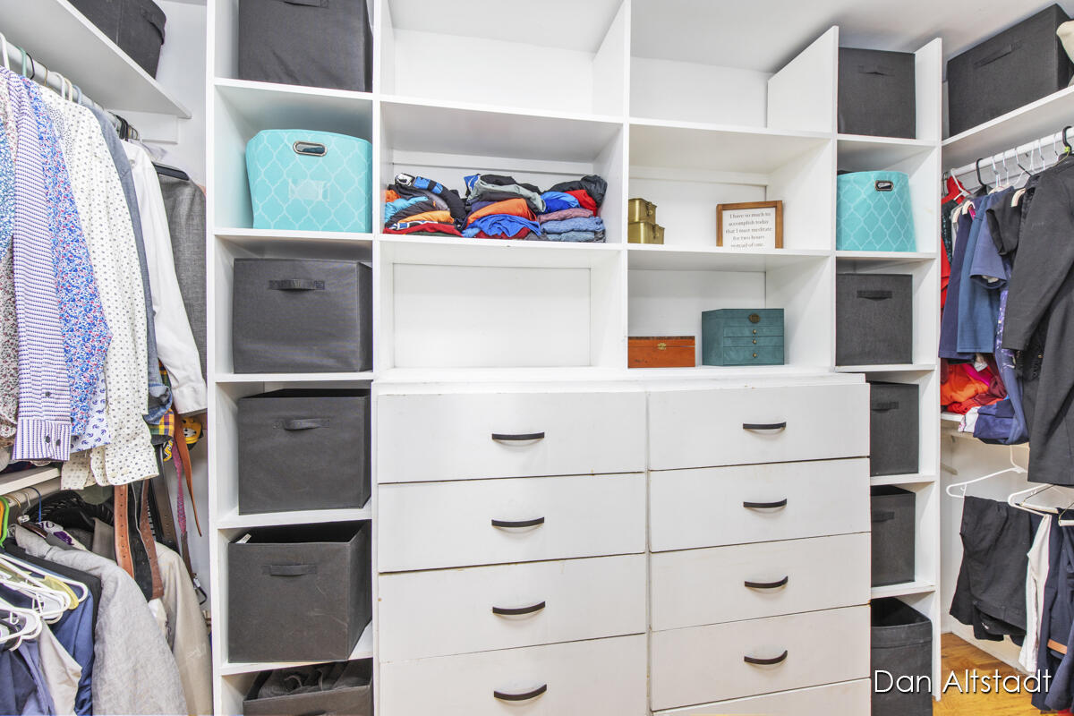 1031 Iroquois Drive SE