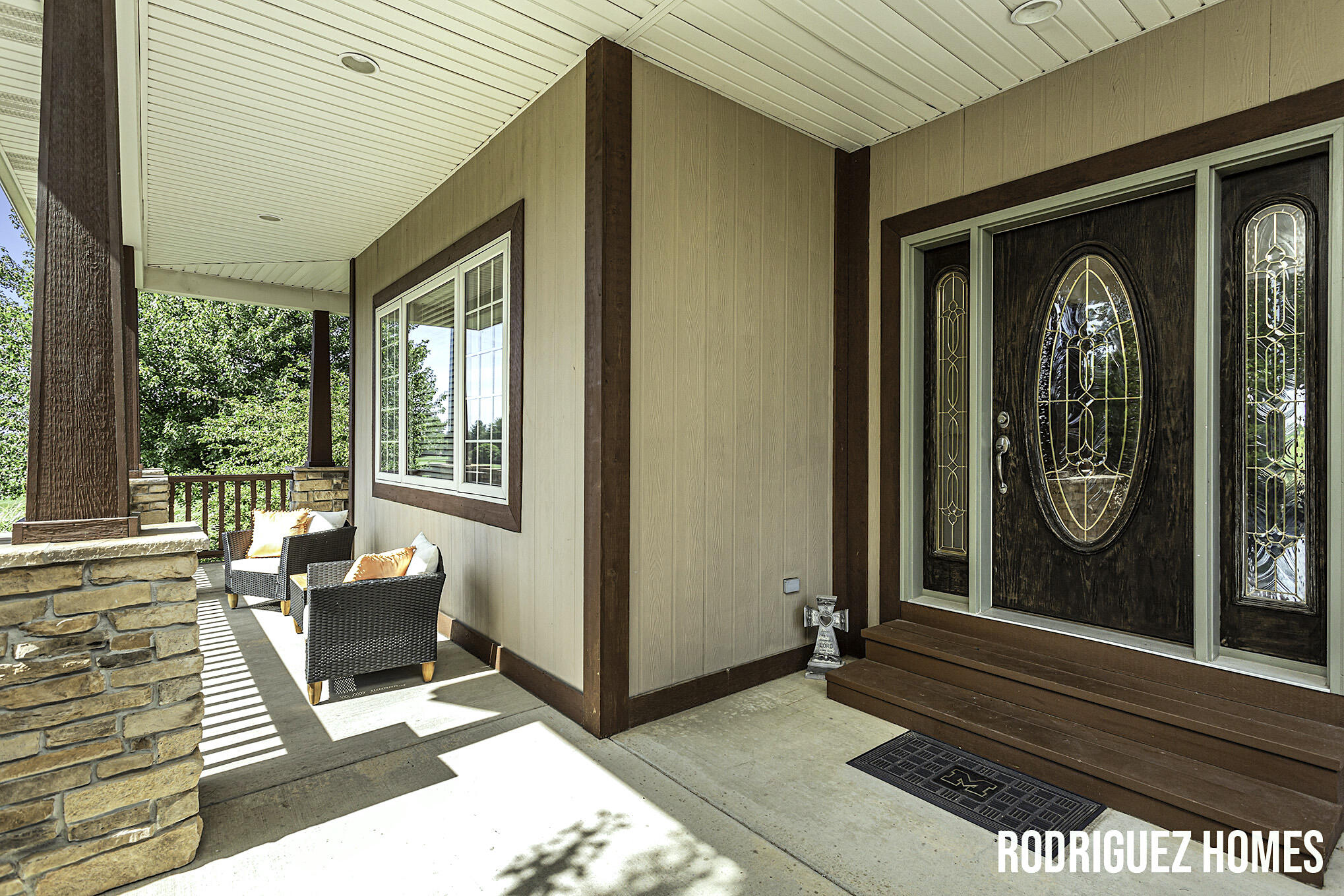 10600 Whispering Waters Lane SE