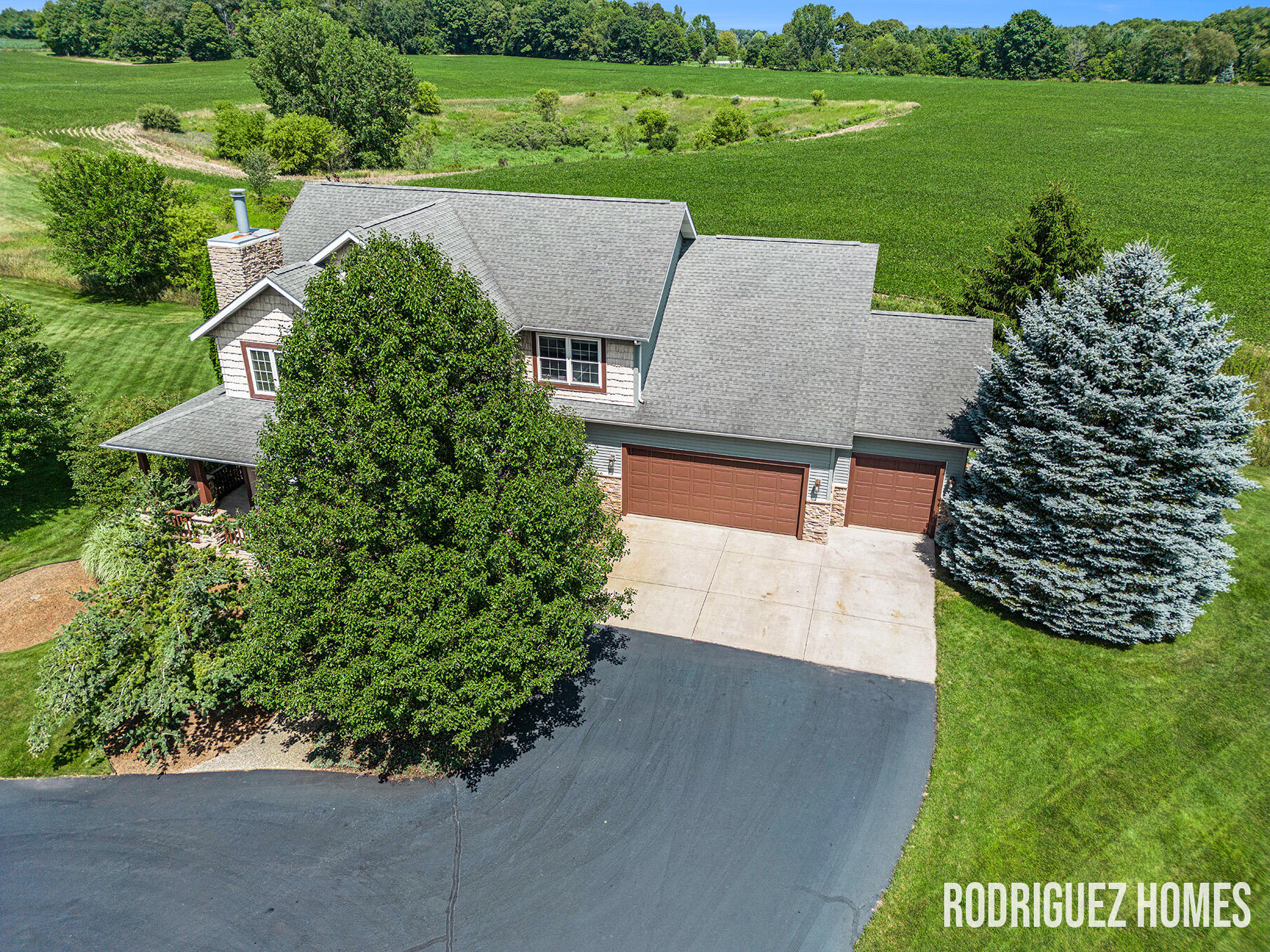 10600 Whispering Waters Lane SE