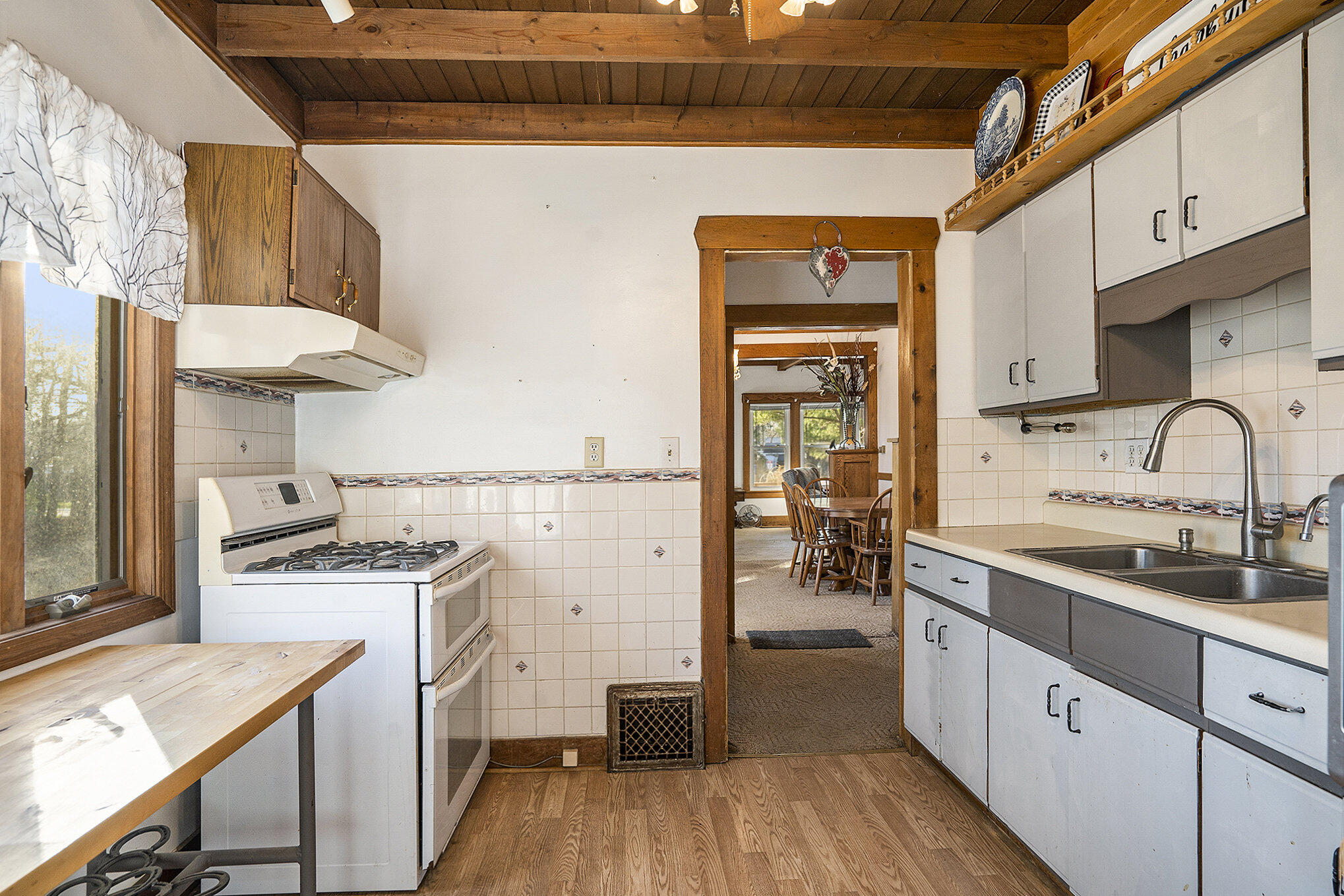 164 Gardner Avenue N