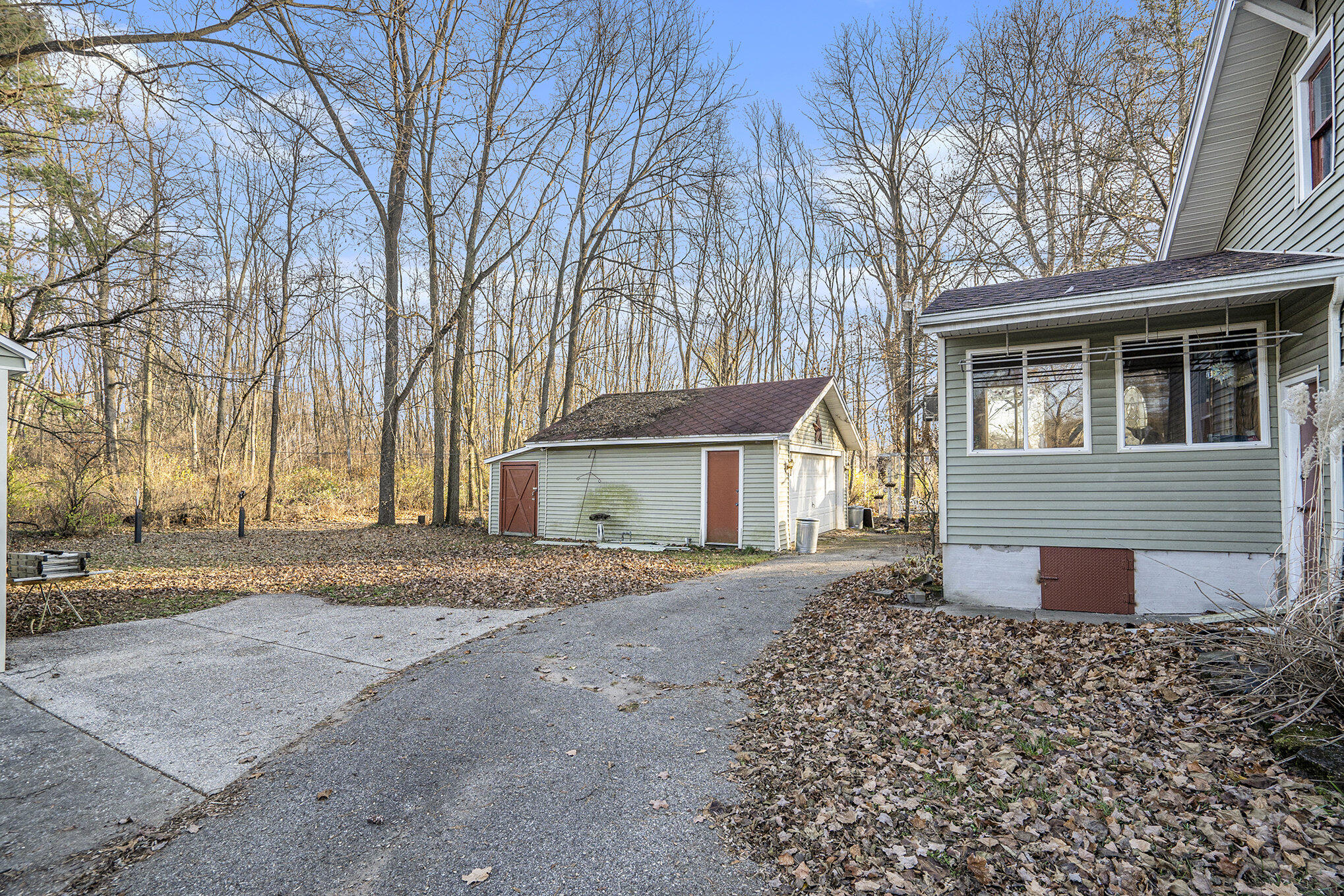 164 Gardner Avenue N