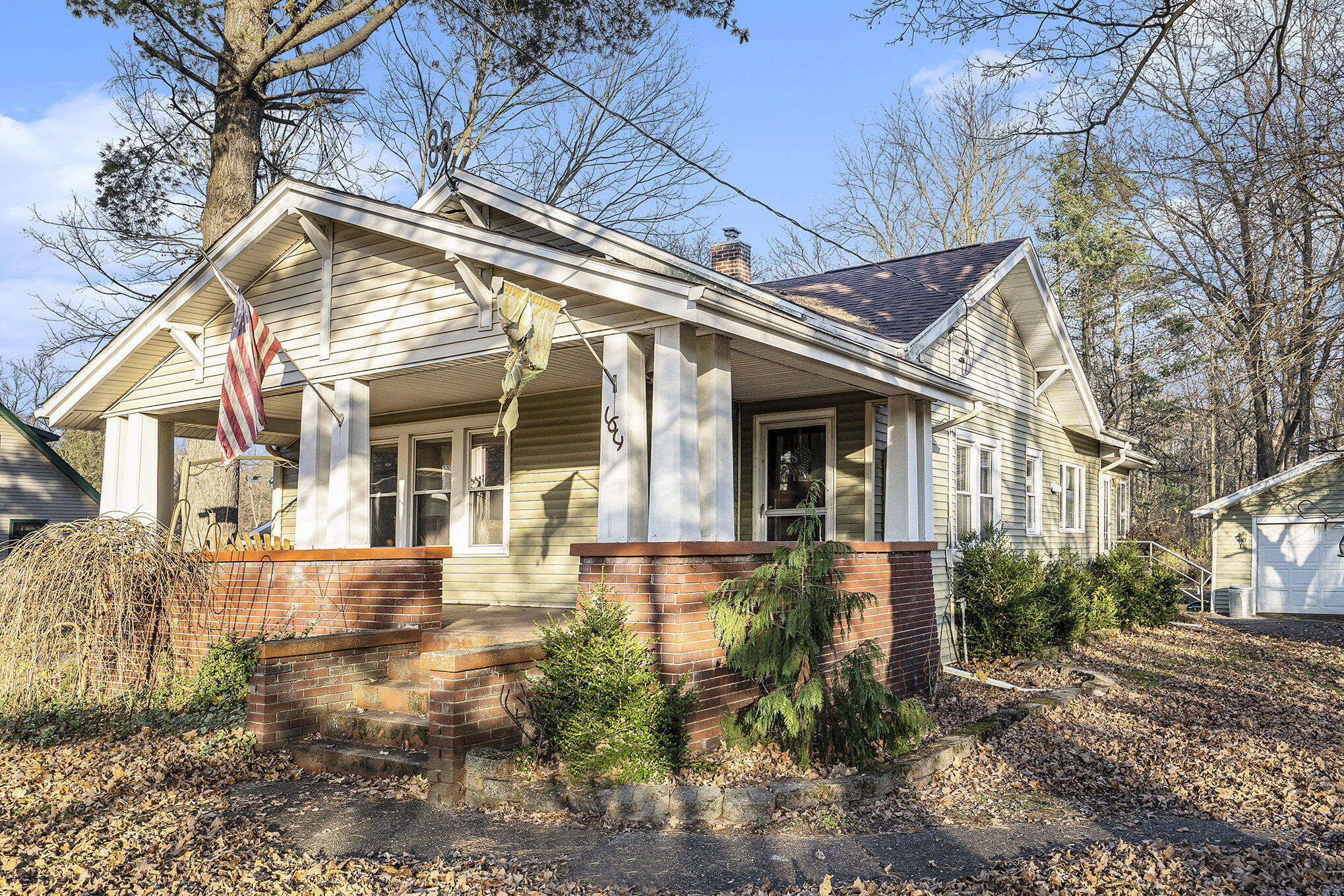 164 Gardner Avenue N