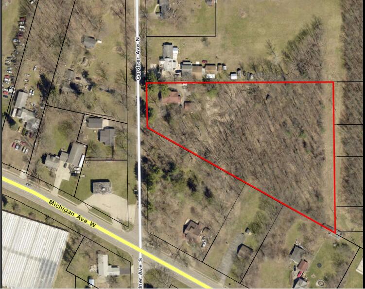 164 Gardner Avenue N