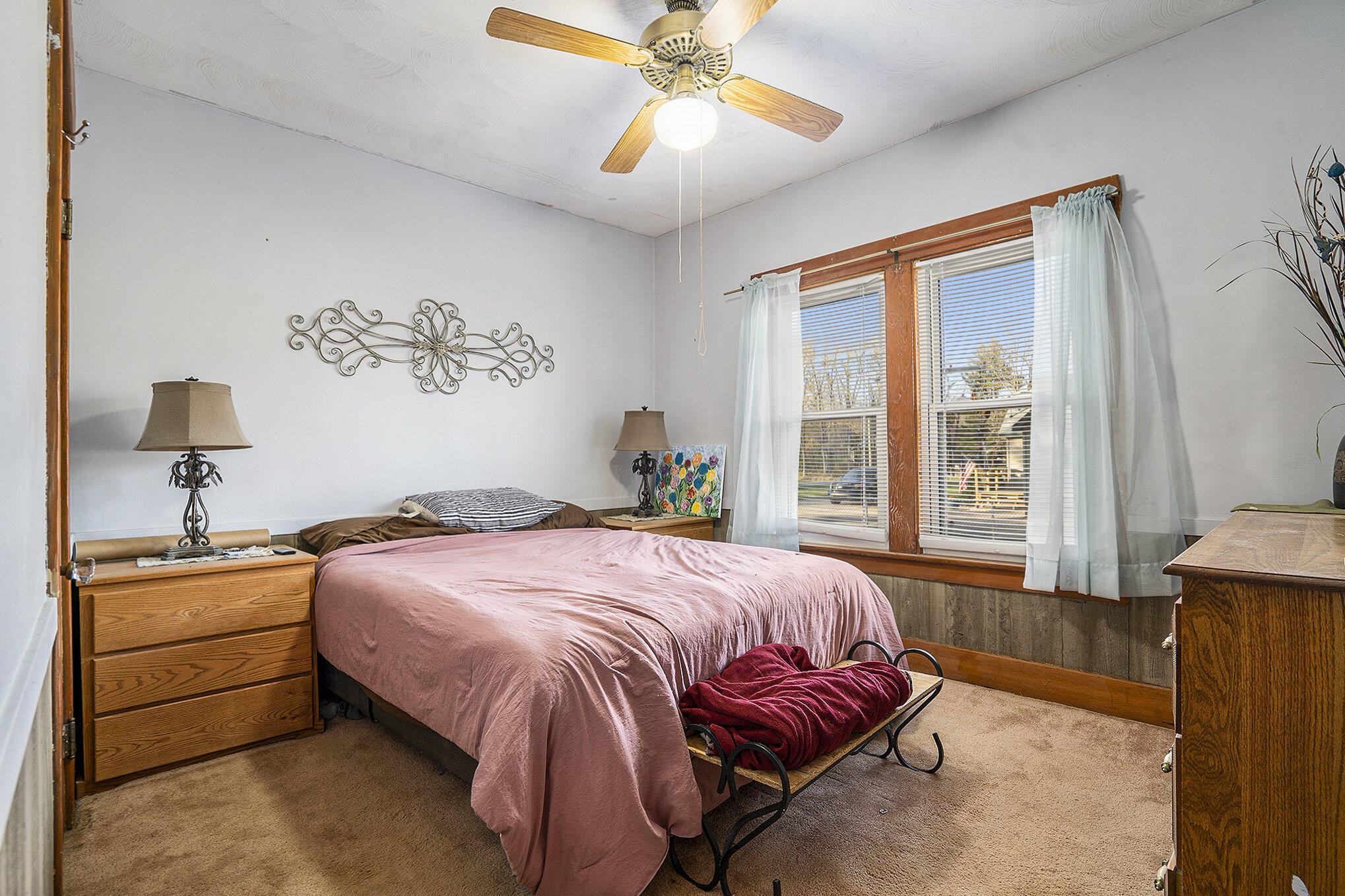 164 Gardner Avenue N