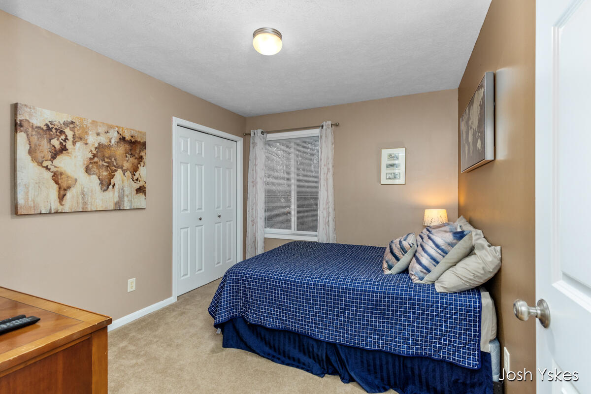 8949 Lenter Drive SE