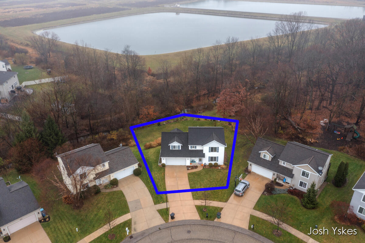 8949 Lenter Drive SE