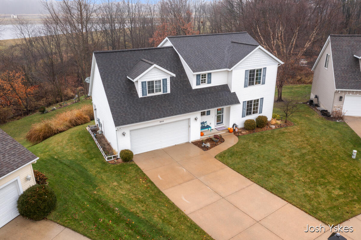 8949 Lenter Drive SE