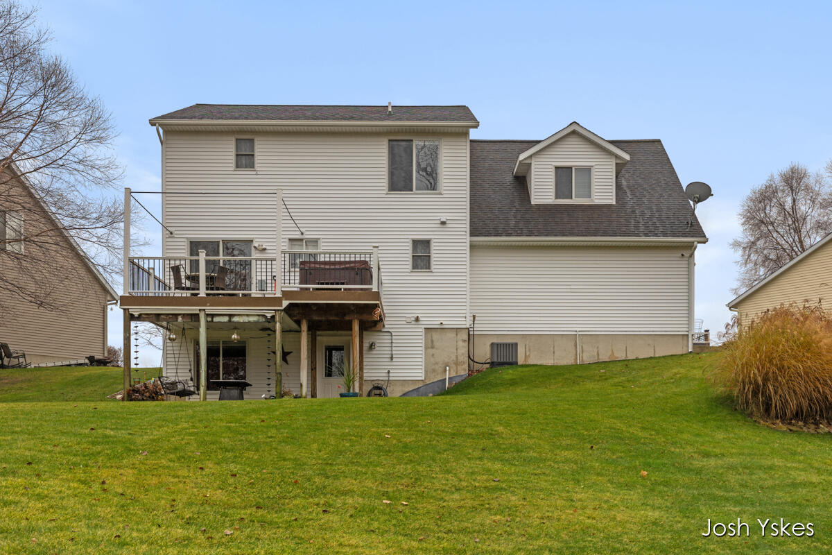 8949 Lenter Drive SE