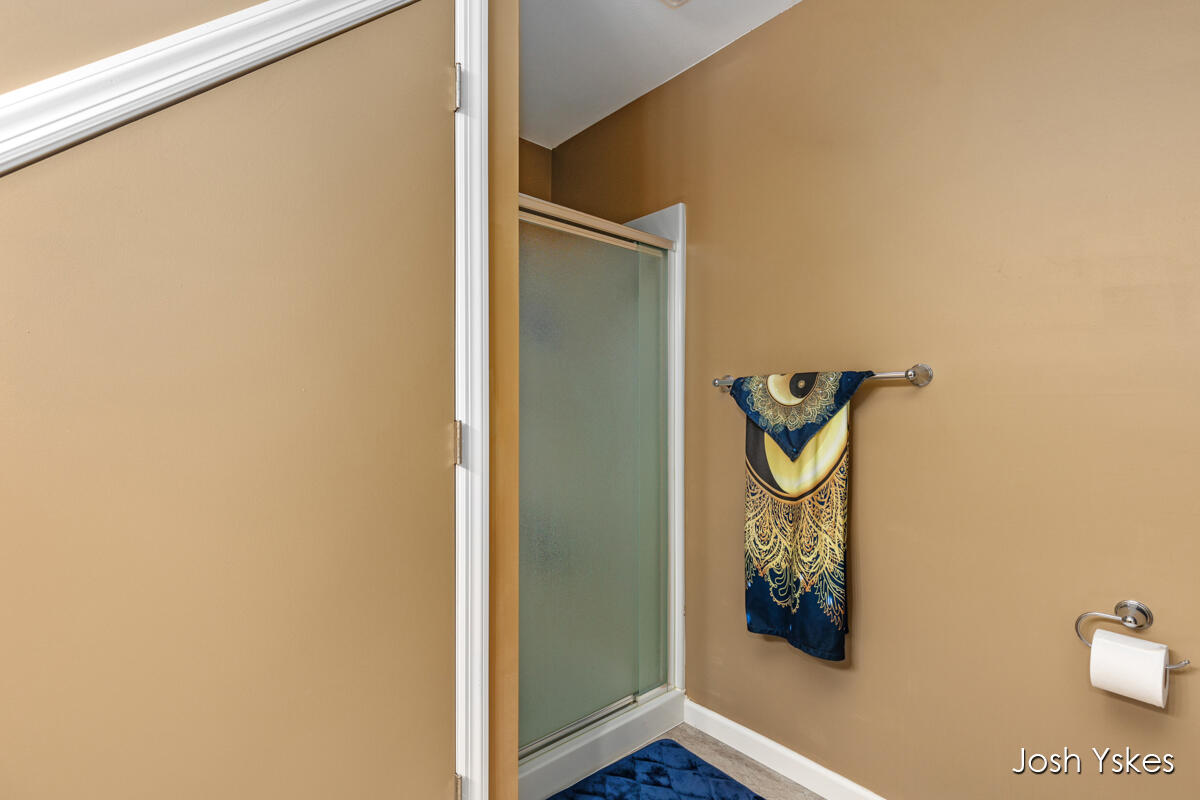 8949 Lenter Drive SE