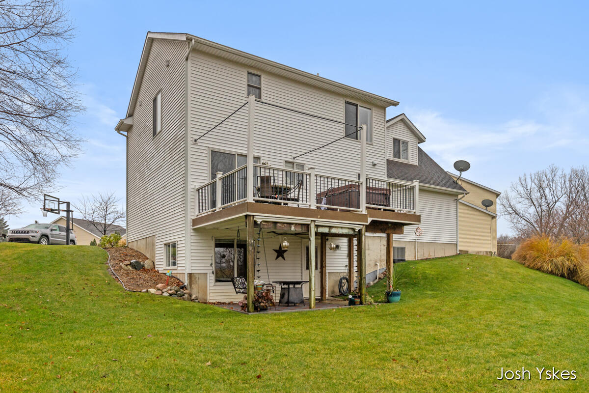 8949 Lenter Drive SE