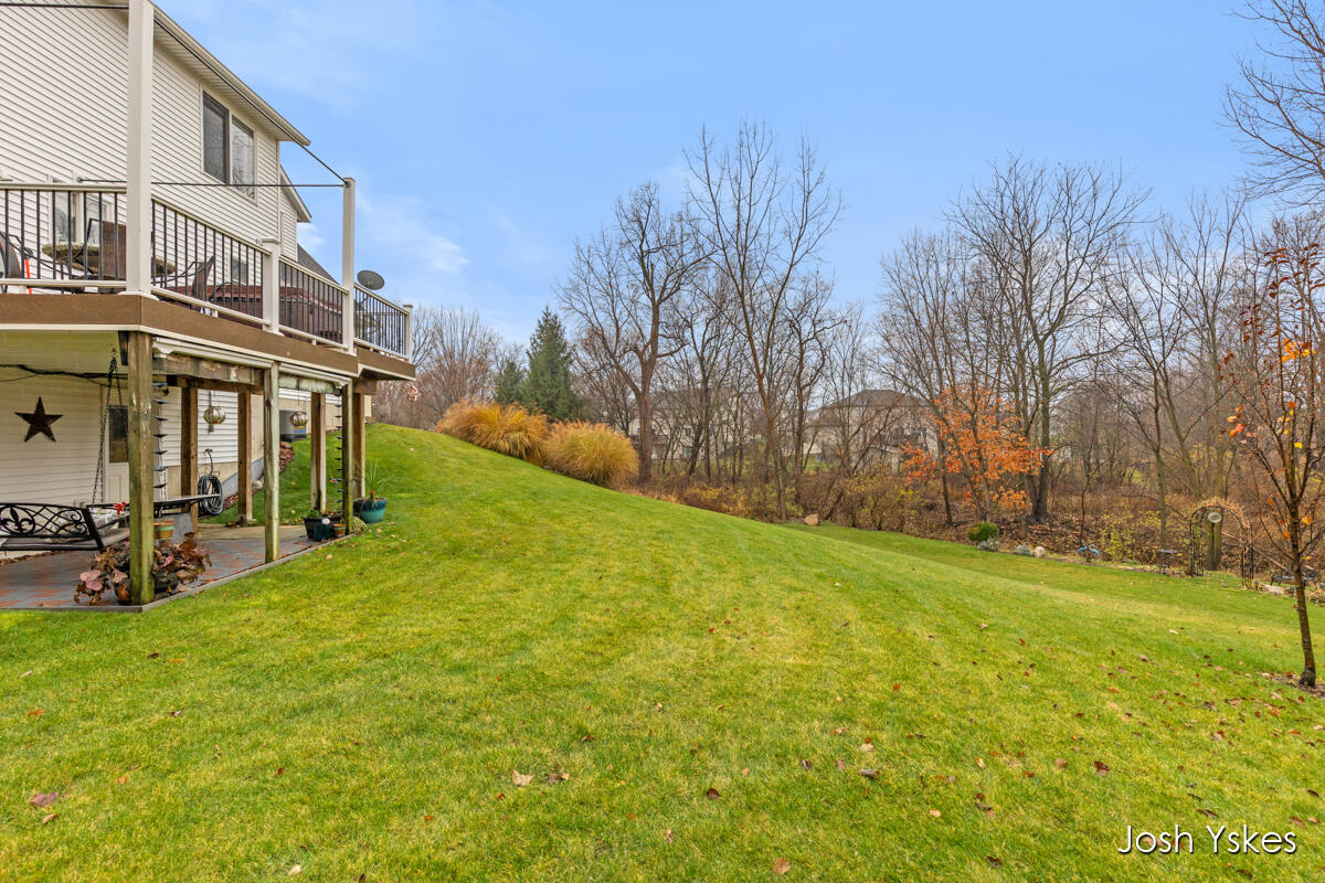 8949 Lenter Drive SE