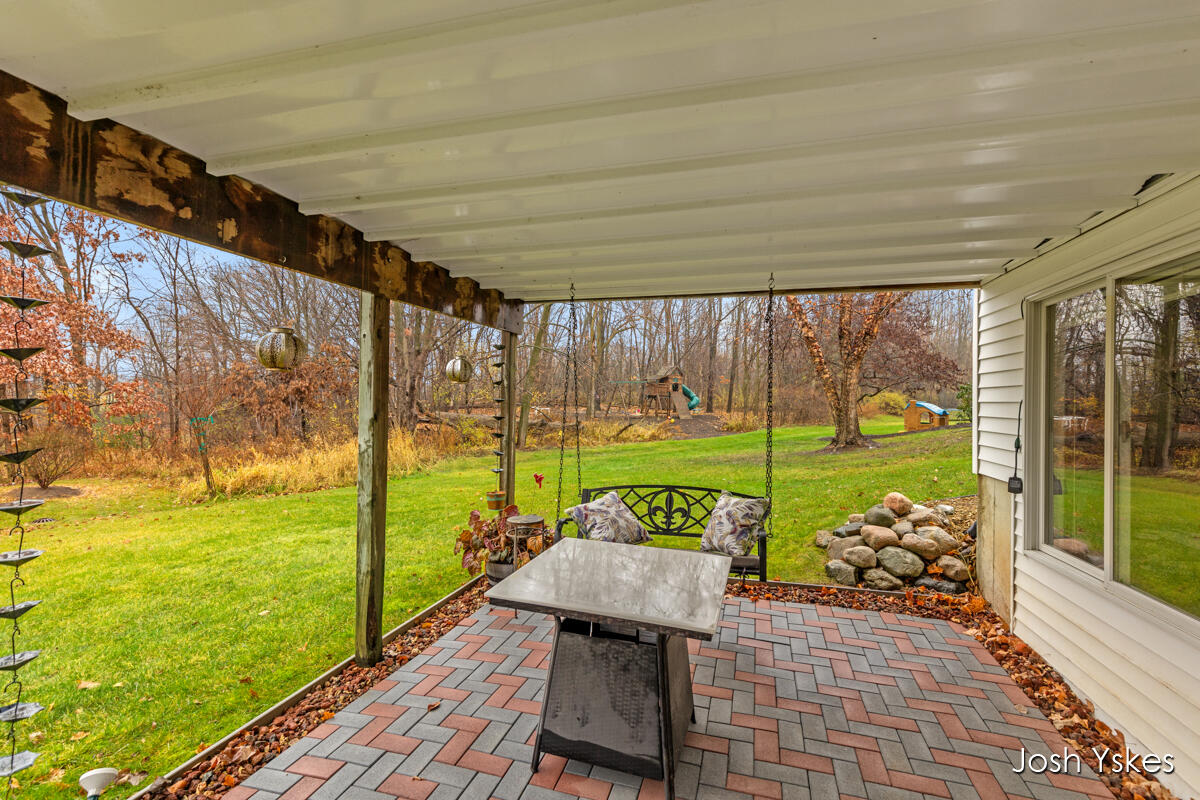 8949 Lenter Drive SE