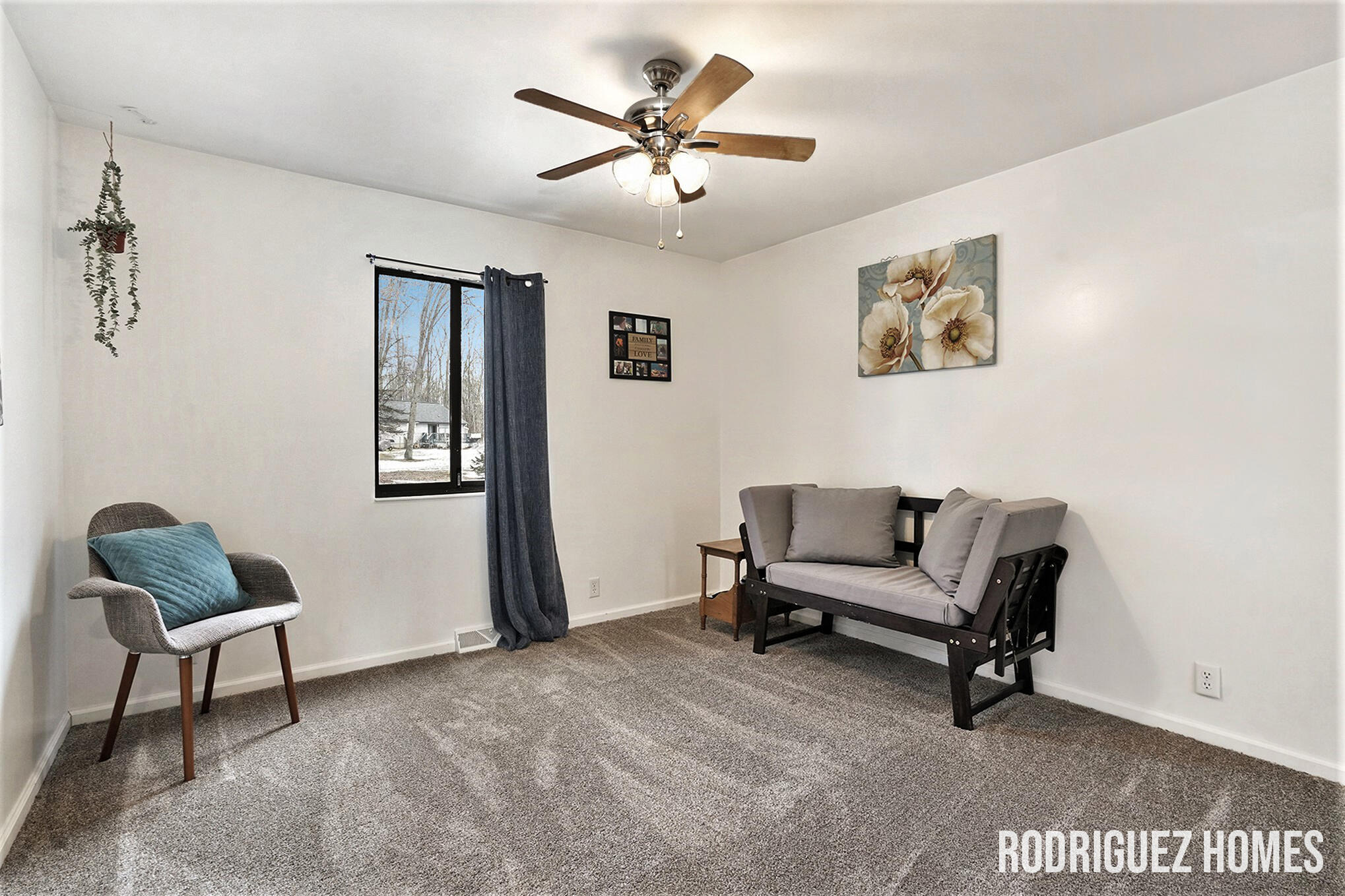 10752 Thornapple Drive