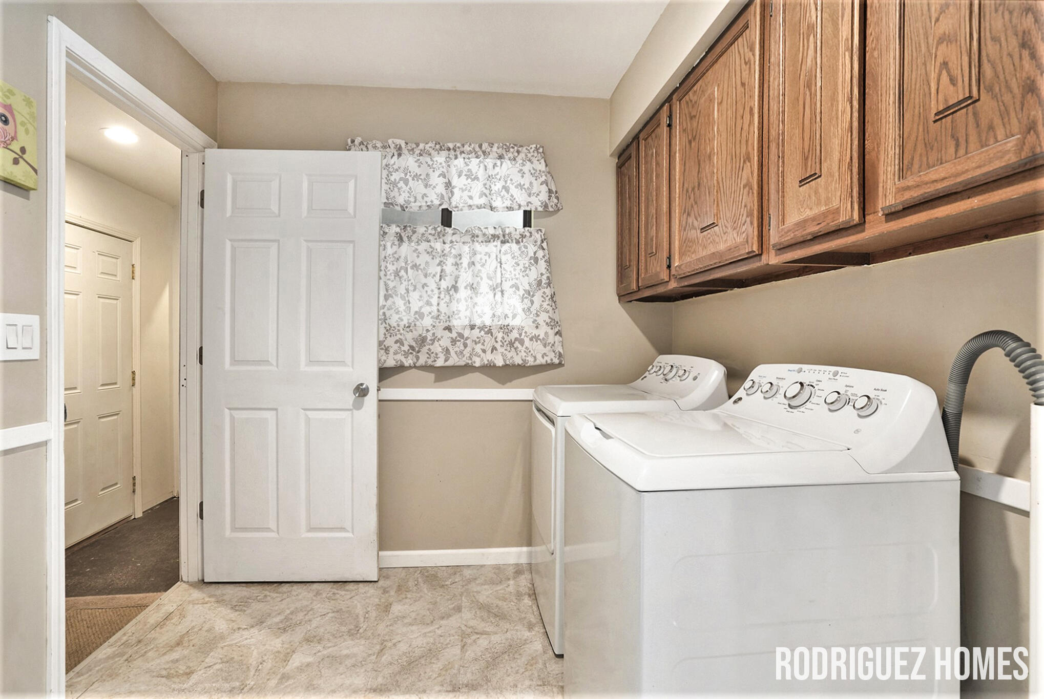 10752 Thornapple Drive