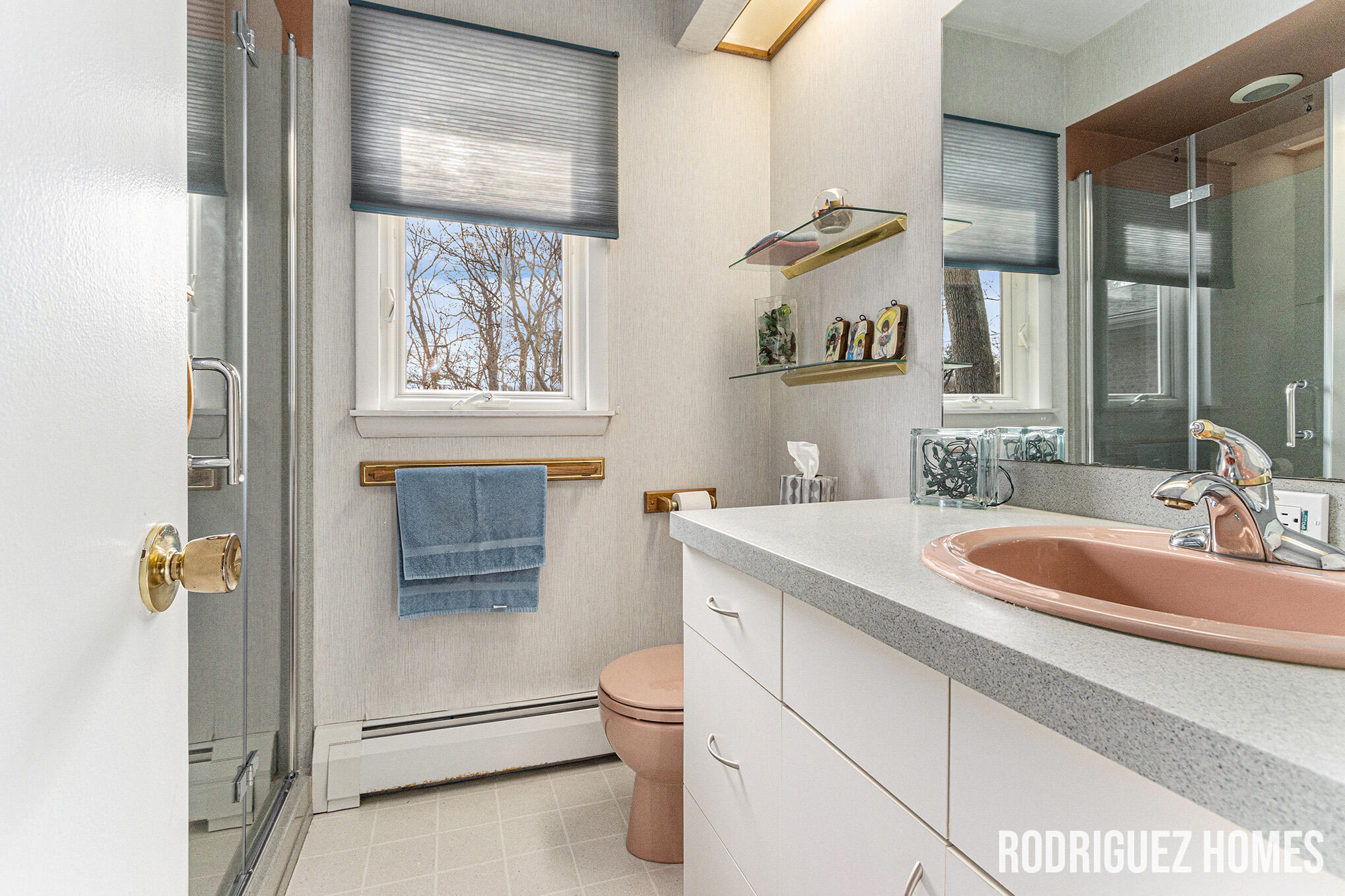 6748 Isabelle Street