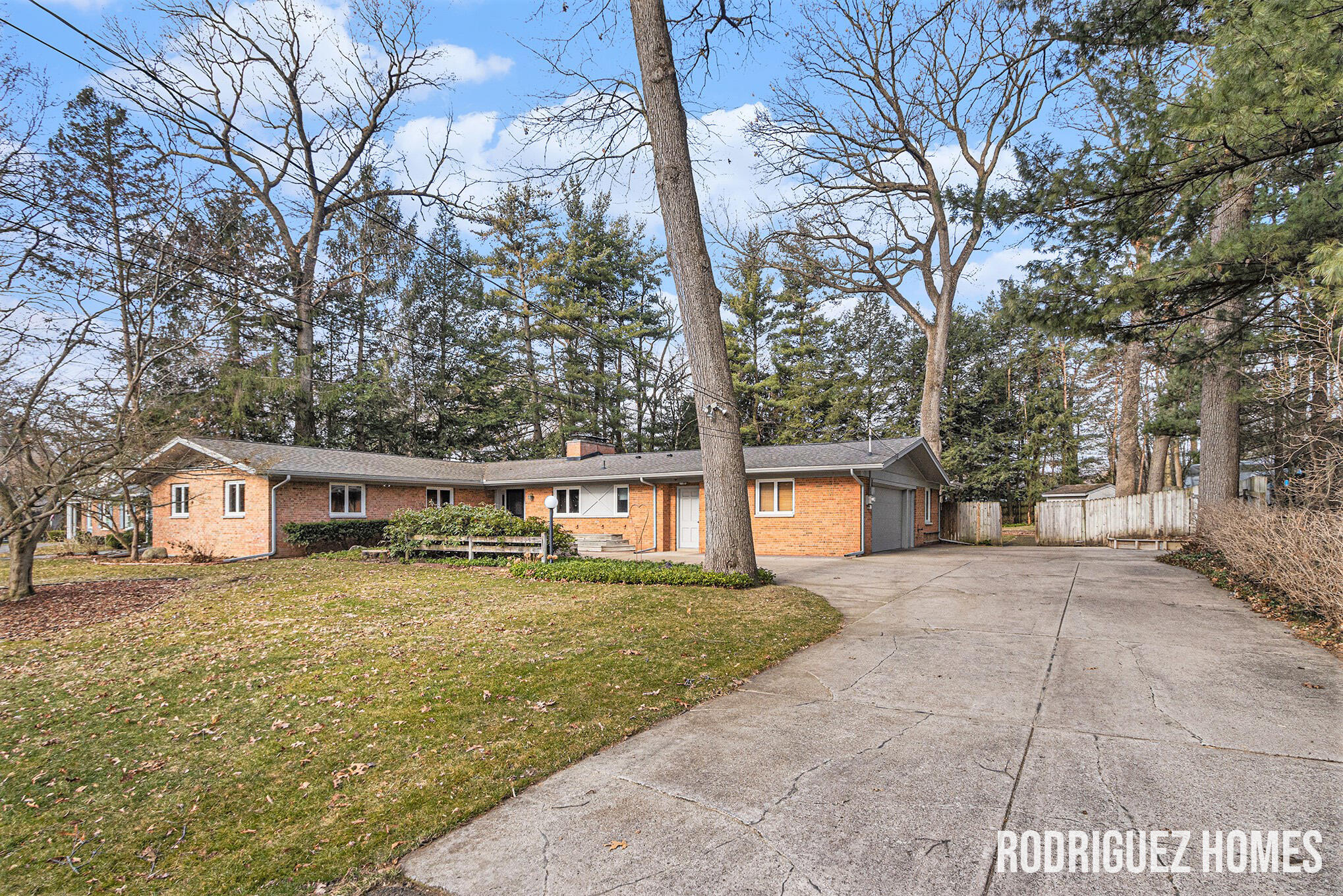 6748 Isabelle Street