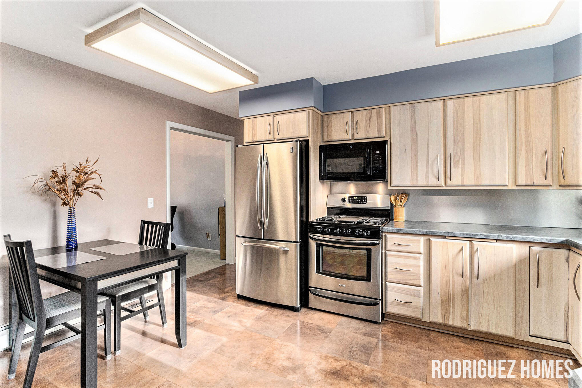 6748 Isabelle Street