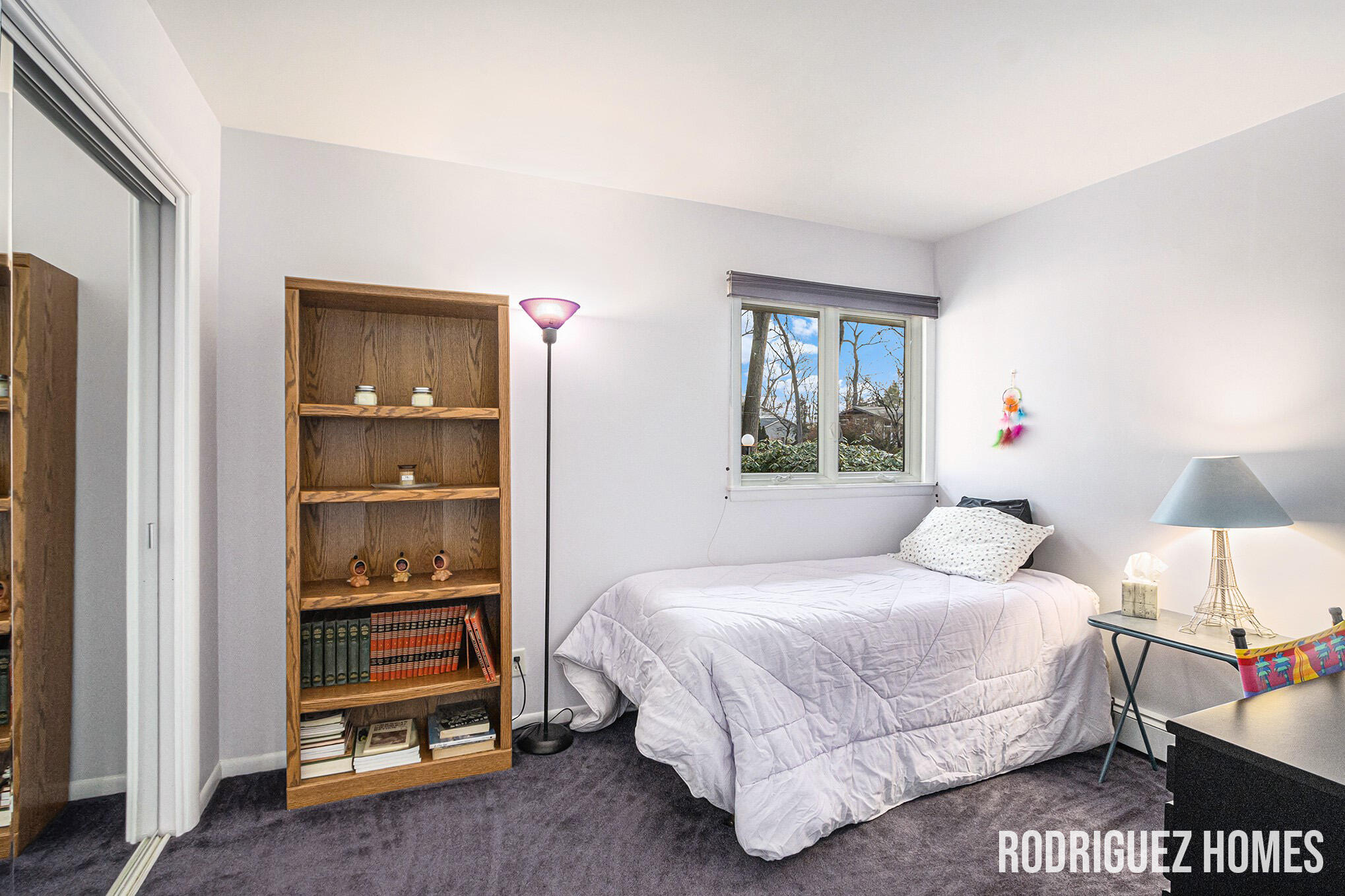 6748 Isabelle Street