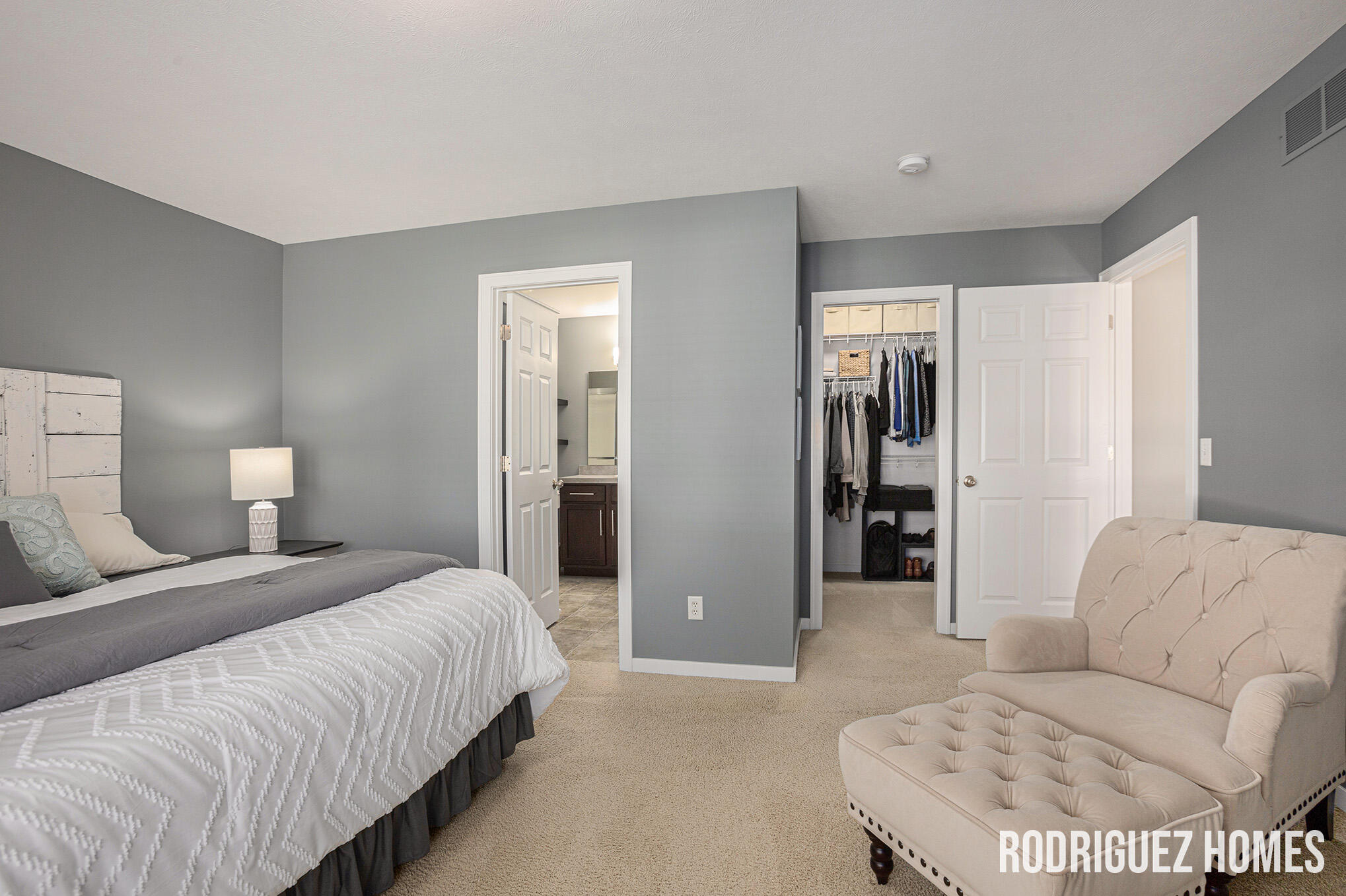 2564 Danton Drive SW