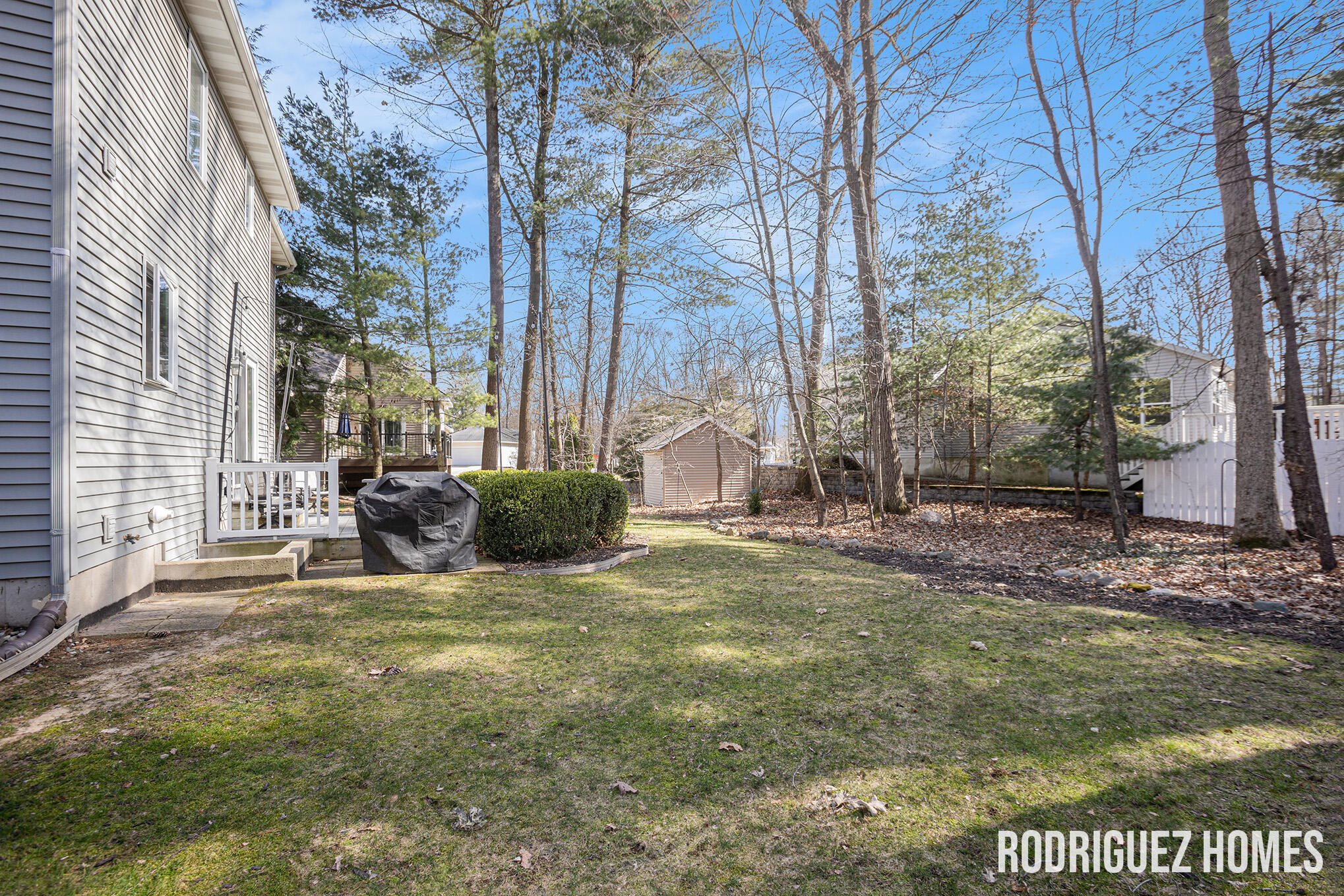 2564 Danton Drive SW