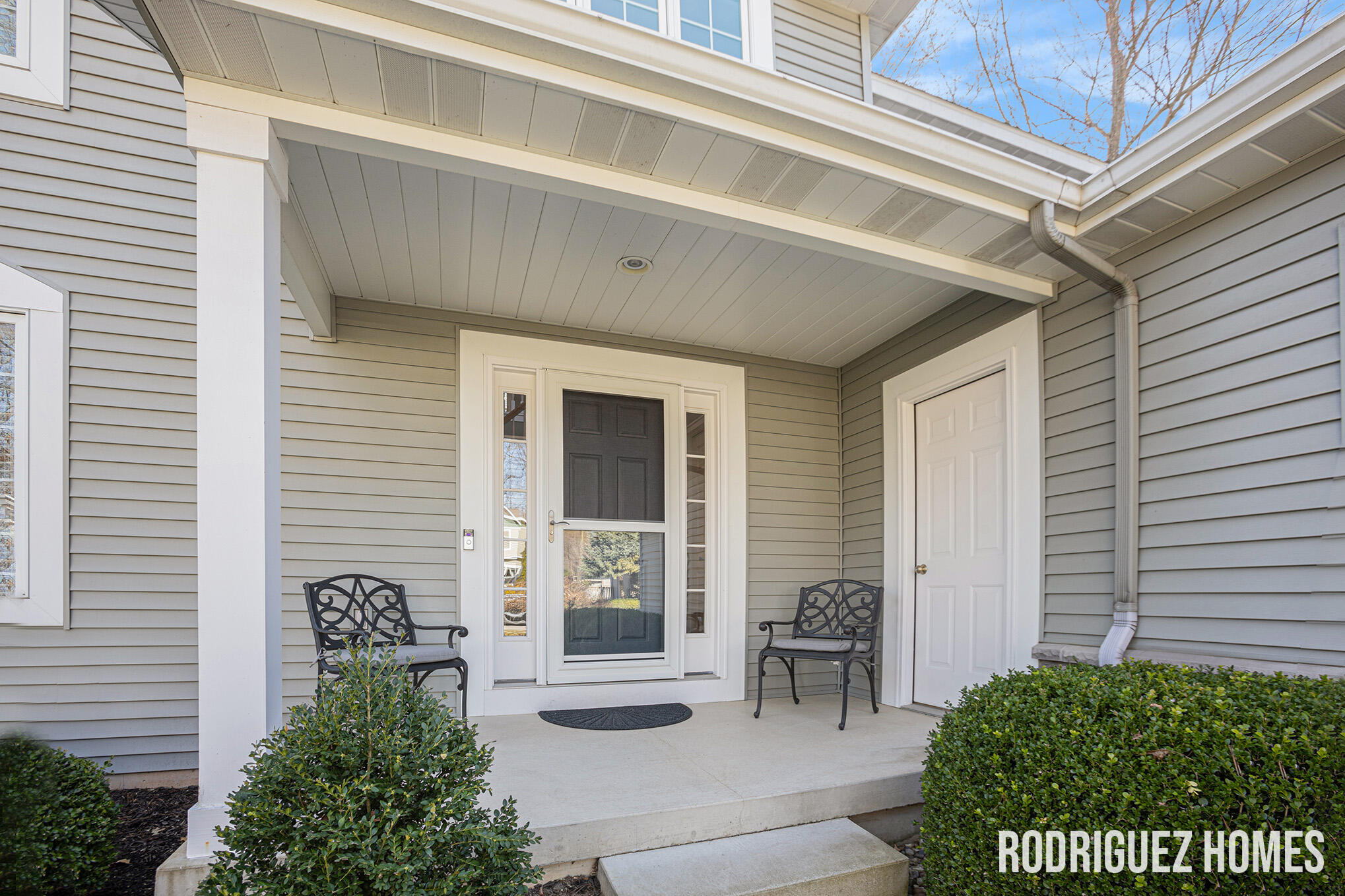 2564 Danton Drive SW