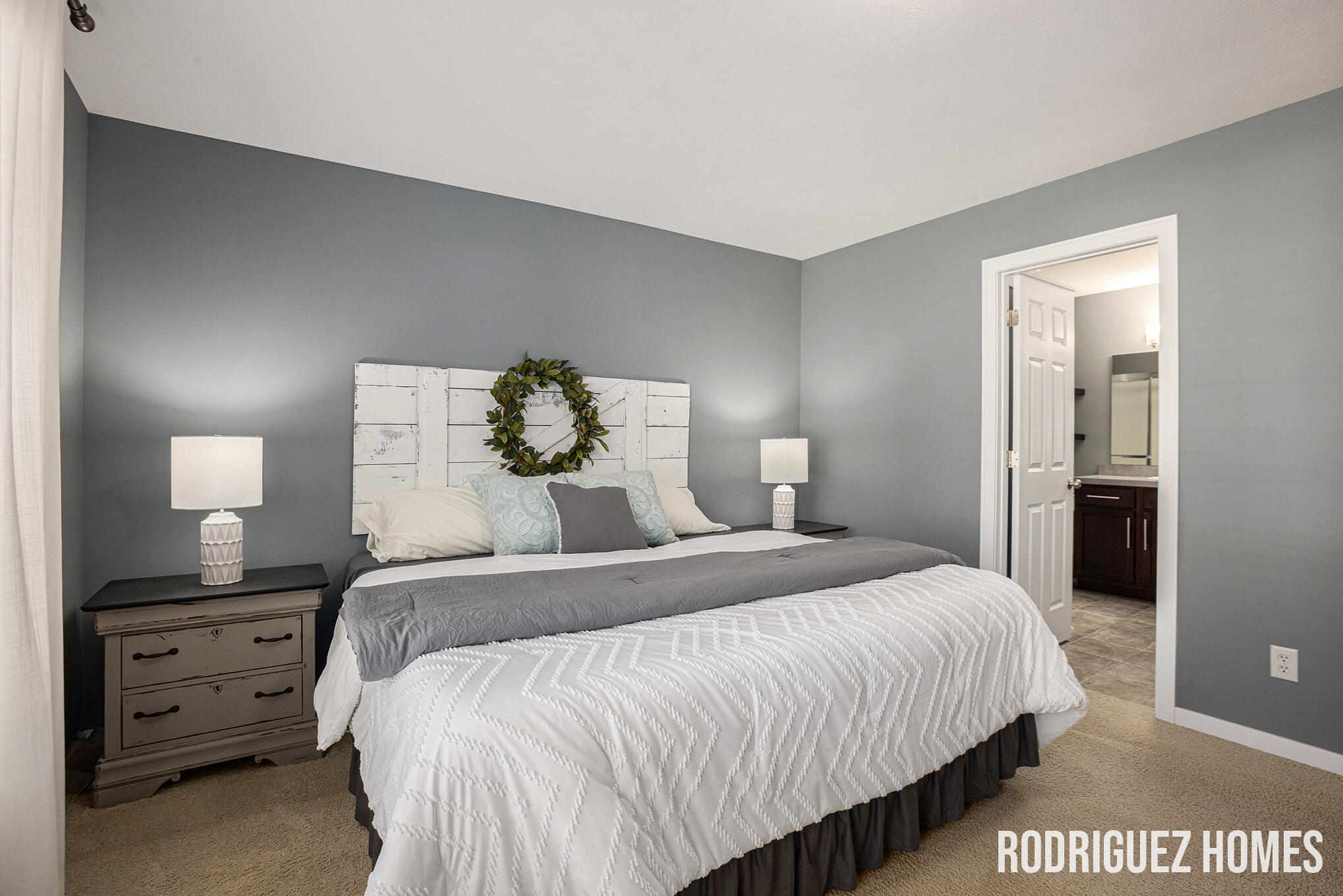 2564 Danton Drive SW