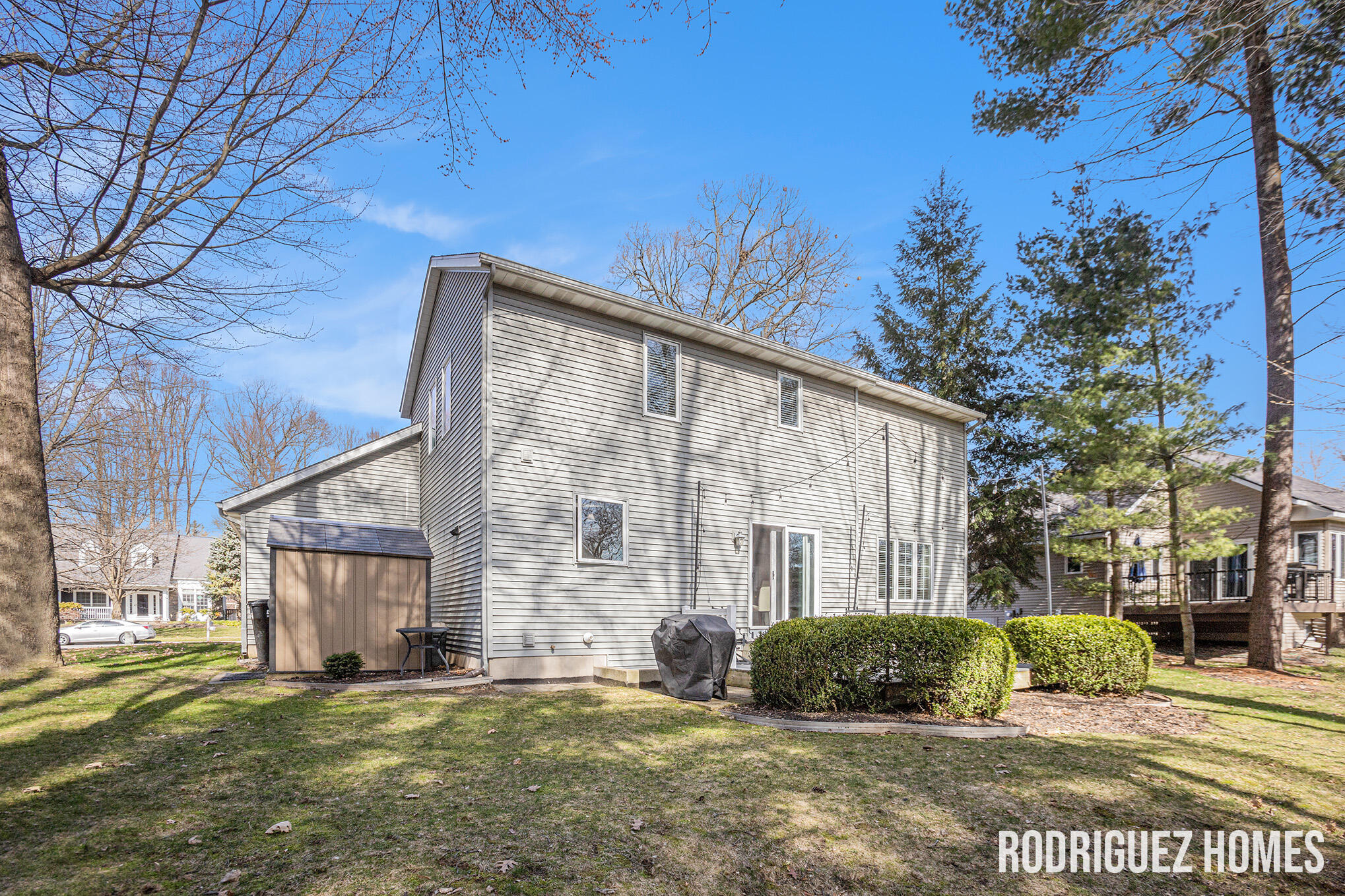 2564 Danton Drive SW