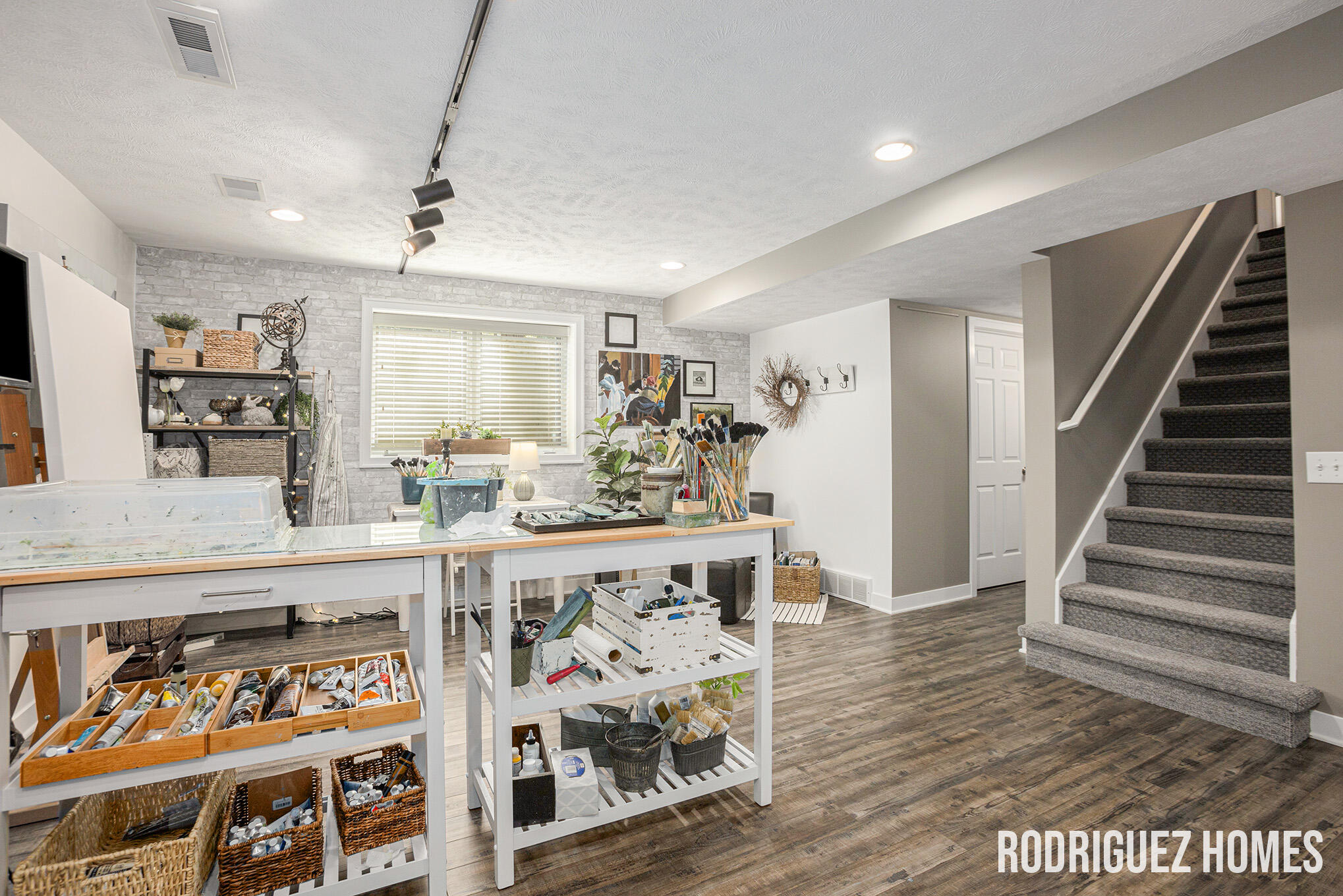 2564 Danton Drive SW