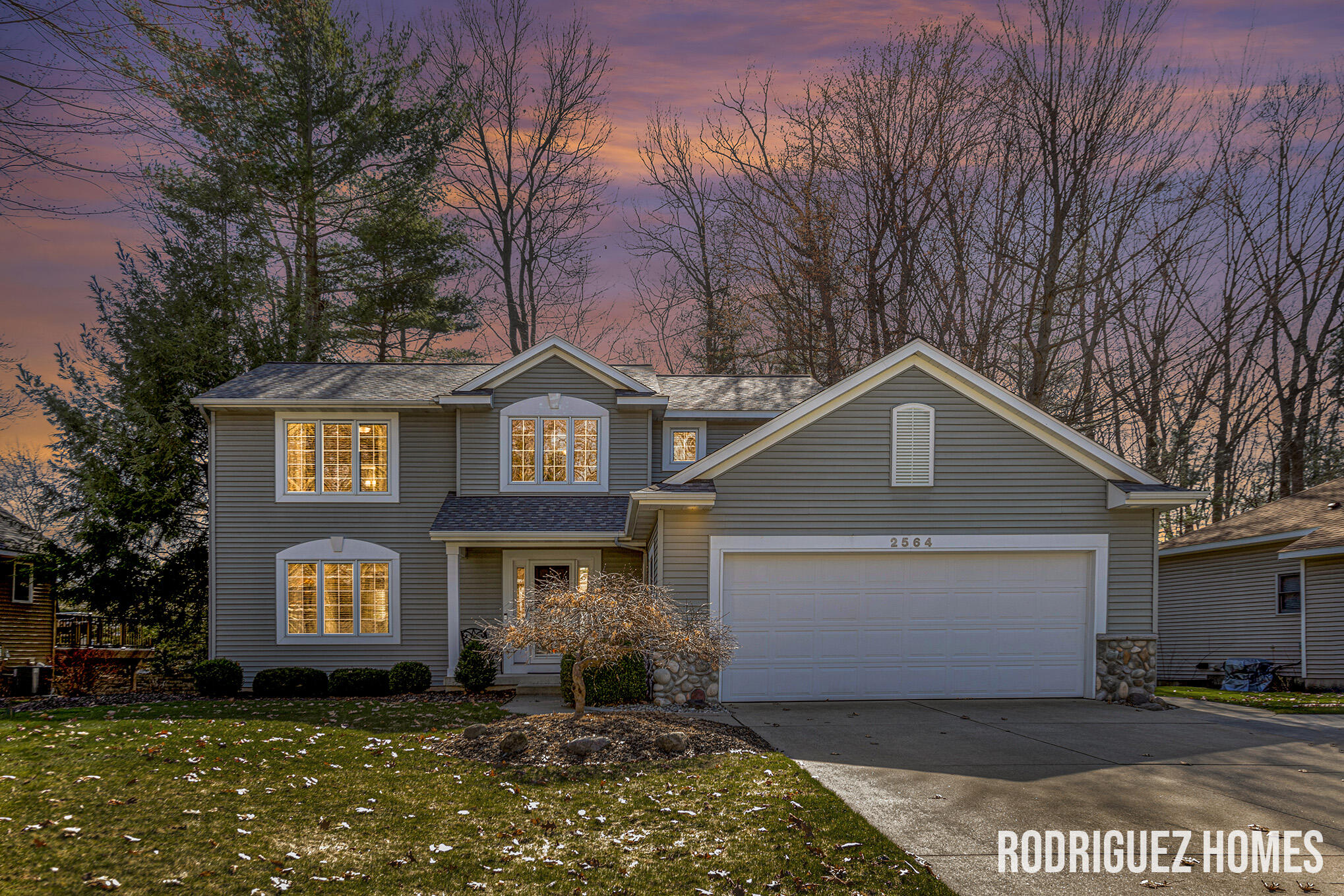 2564 Danton Drive SW