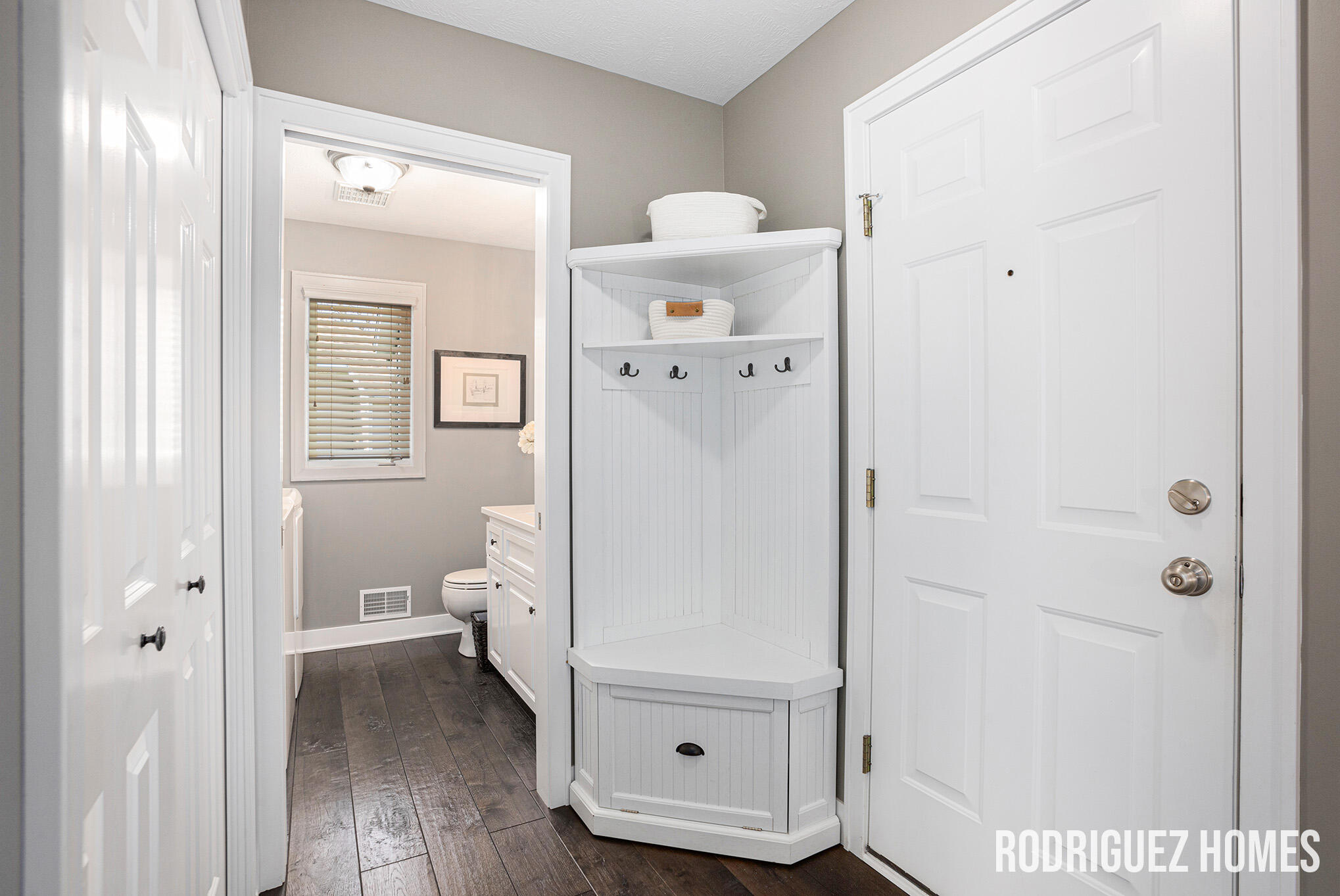 2564 Danton Drive SW