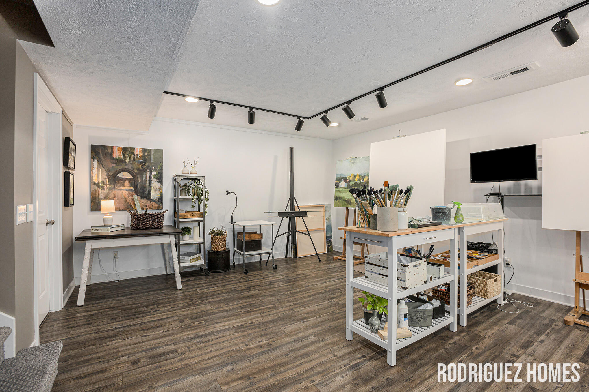 2564 Danton Drive SW