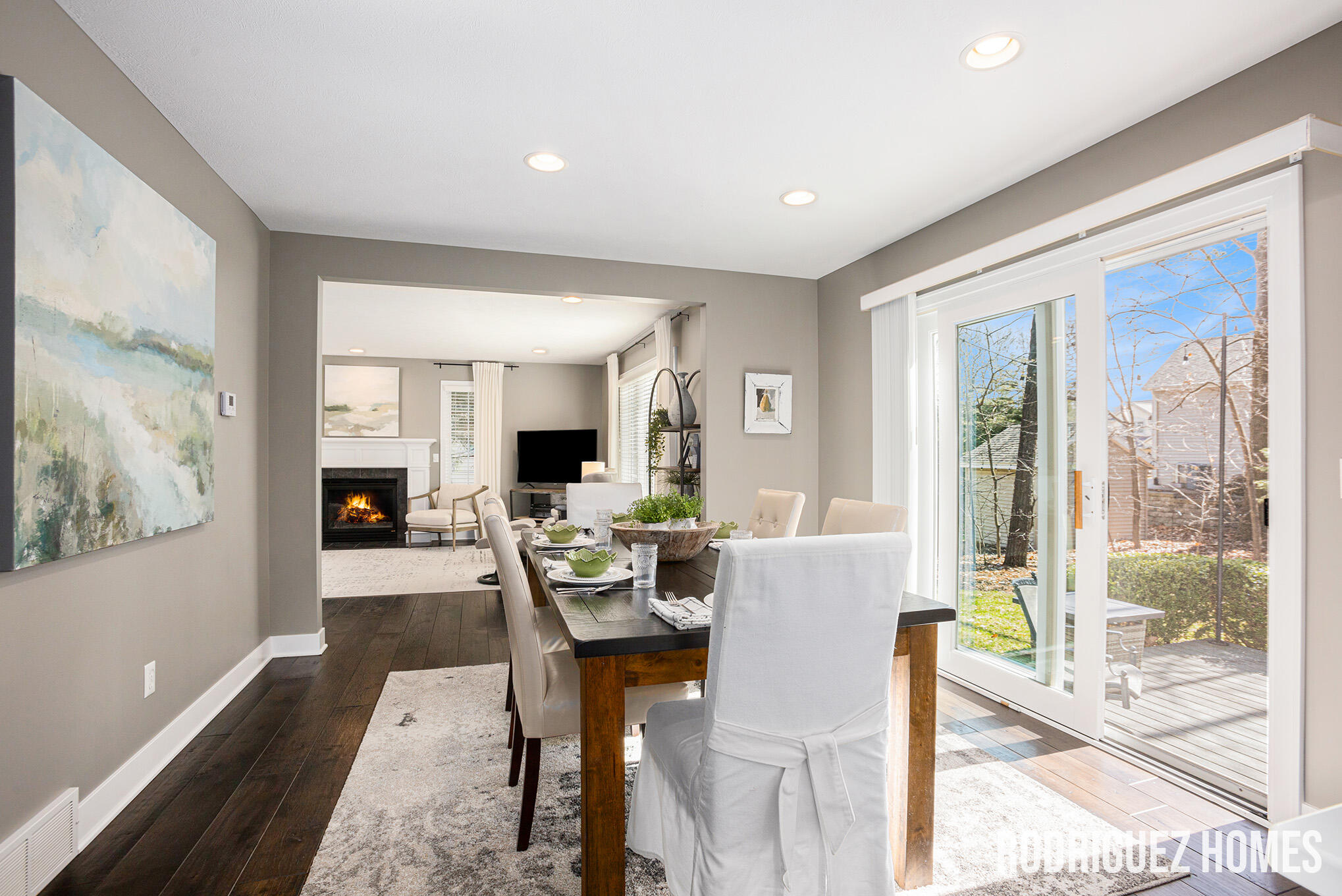 2564 Danton Drive SW