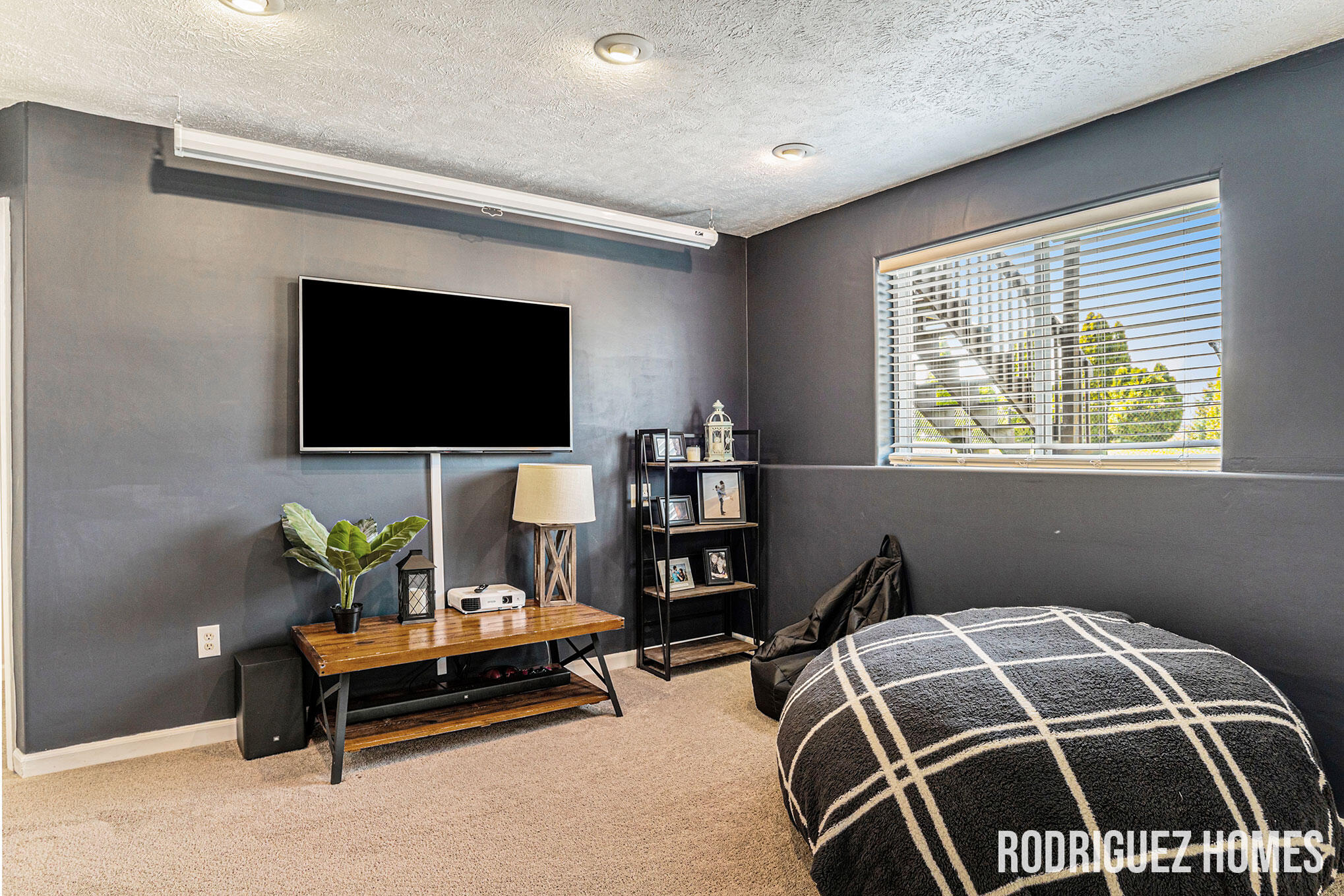 12125 Ives Meadow Lane NE